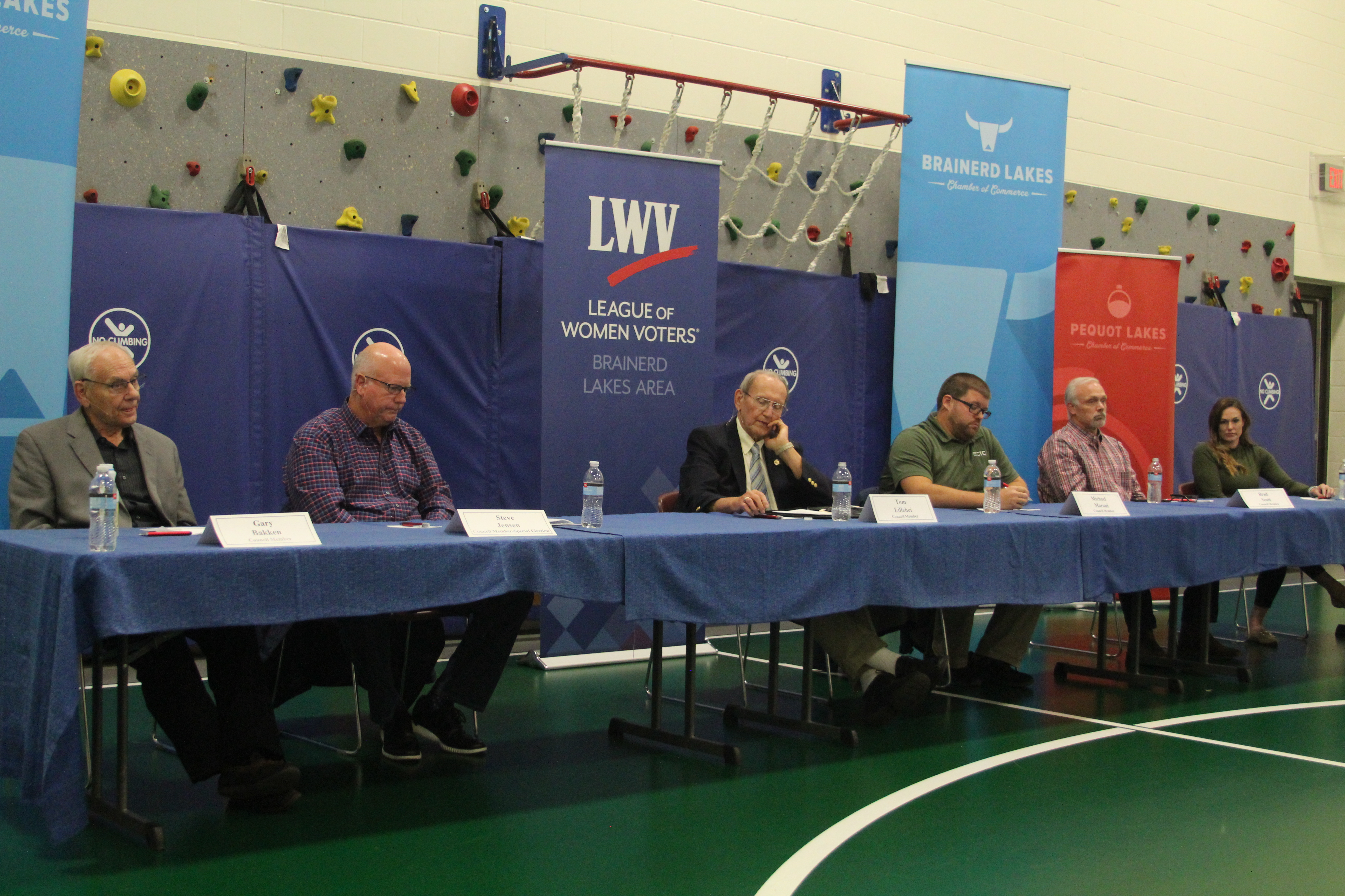 Breezy Point candidates discuss issues at forum - Vimarsana News