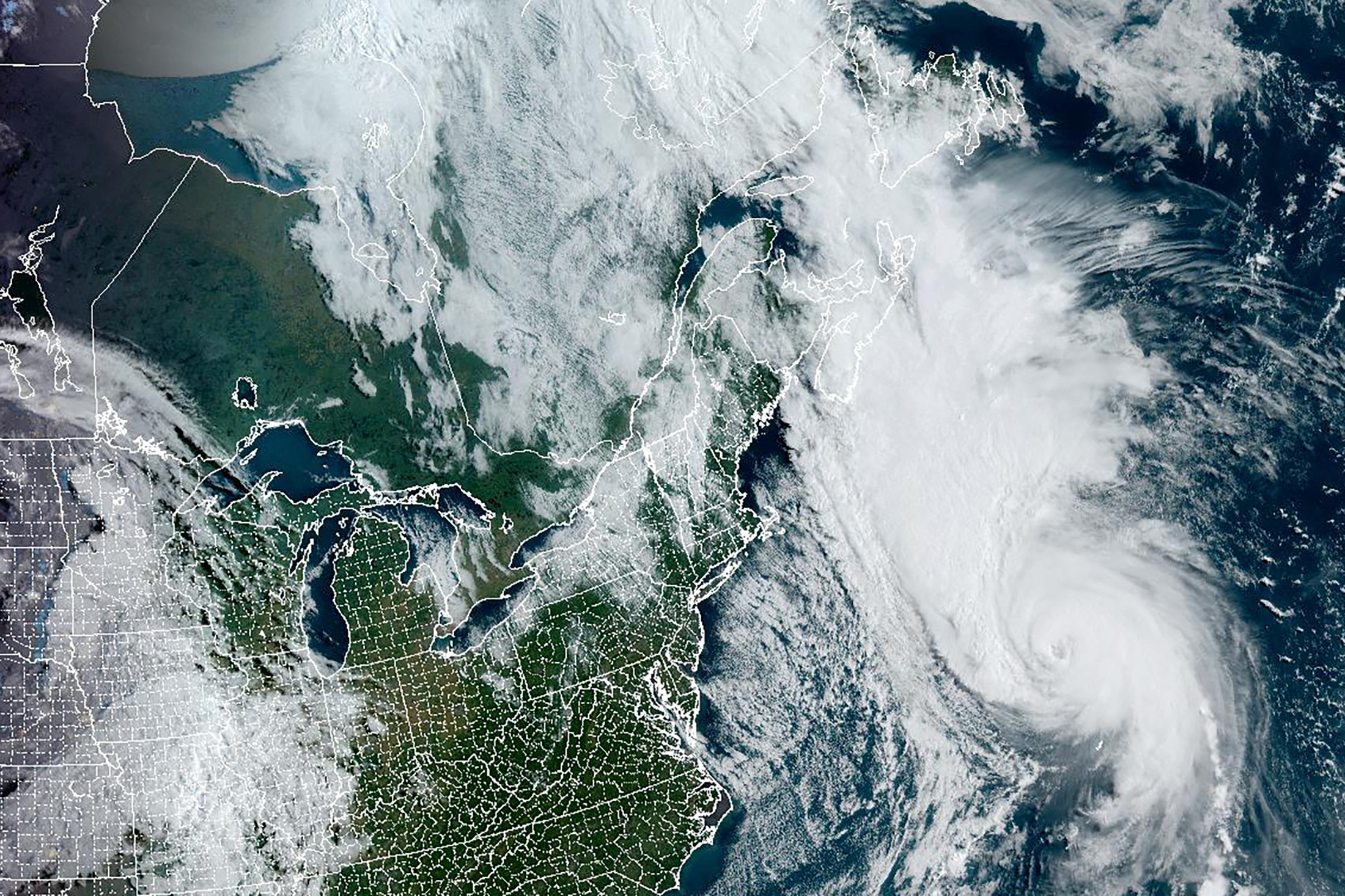 Storm Fiona hammers east Canada coast, knocks out power to many - Vimarsana News
