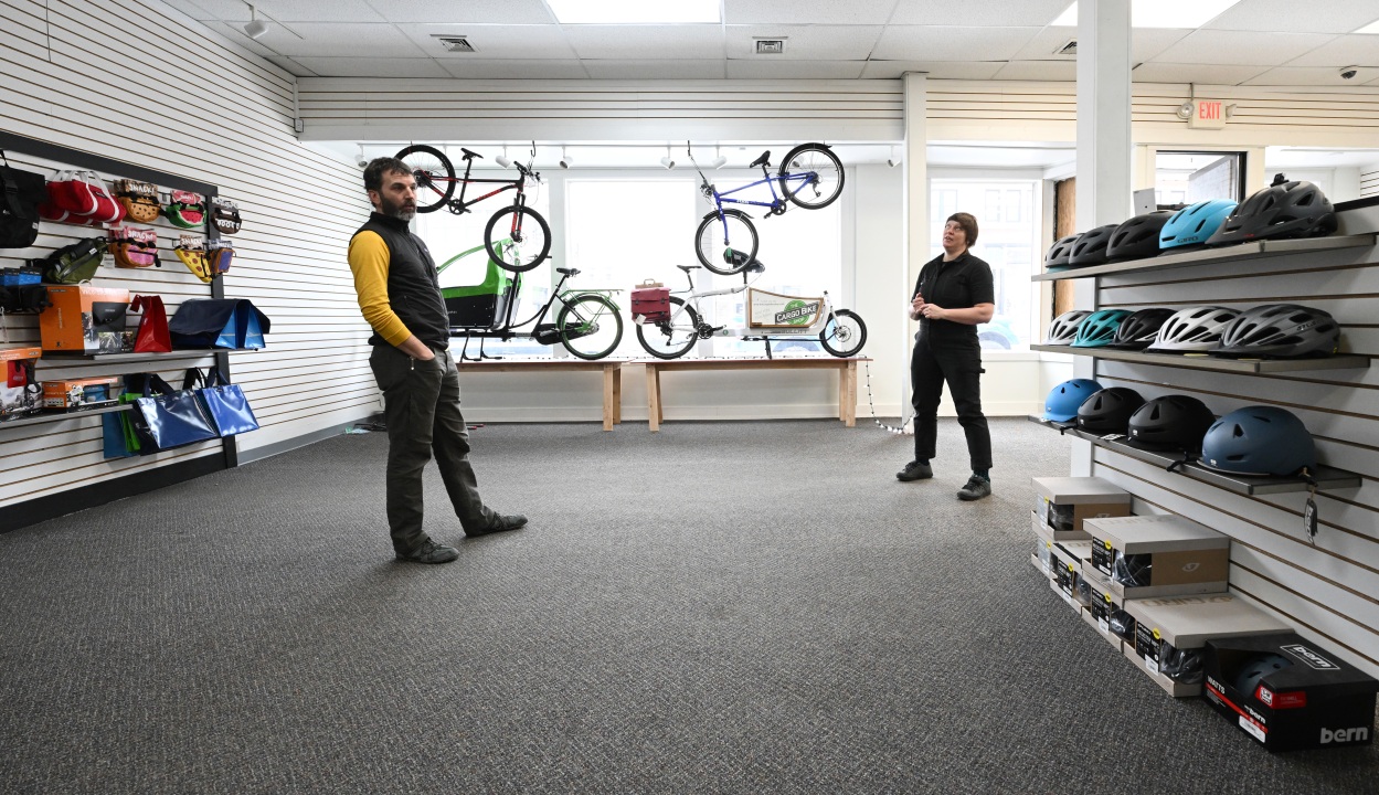 Thieves steal $40,000 in bicycles, equipment from new St. Paul bike shop - Vimarsana News