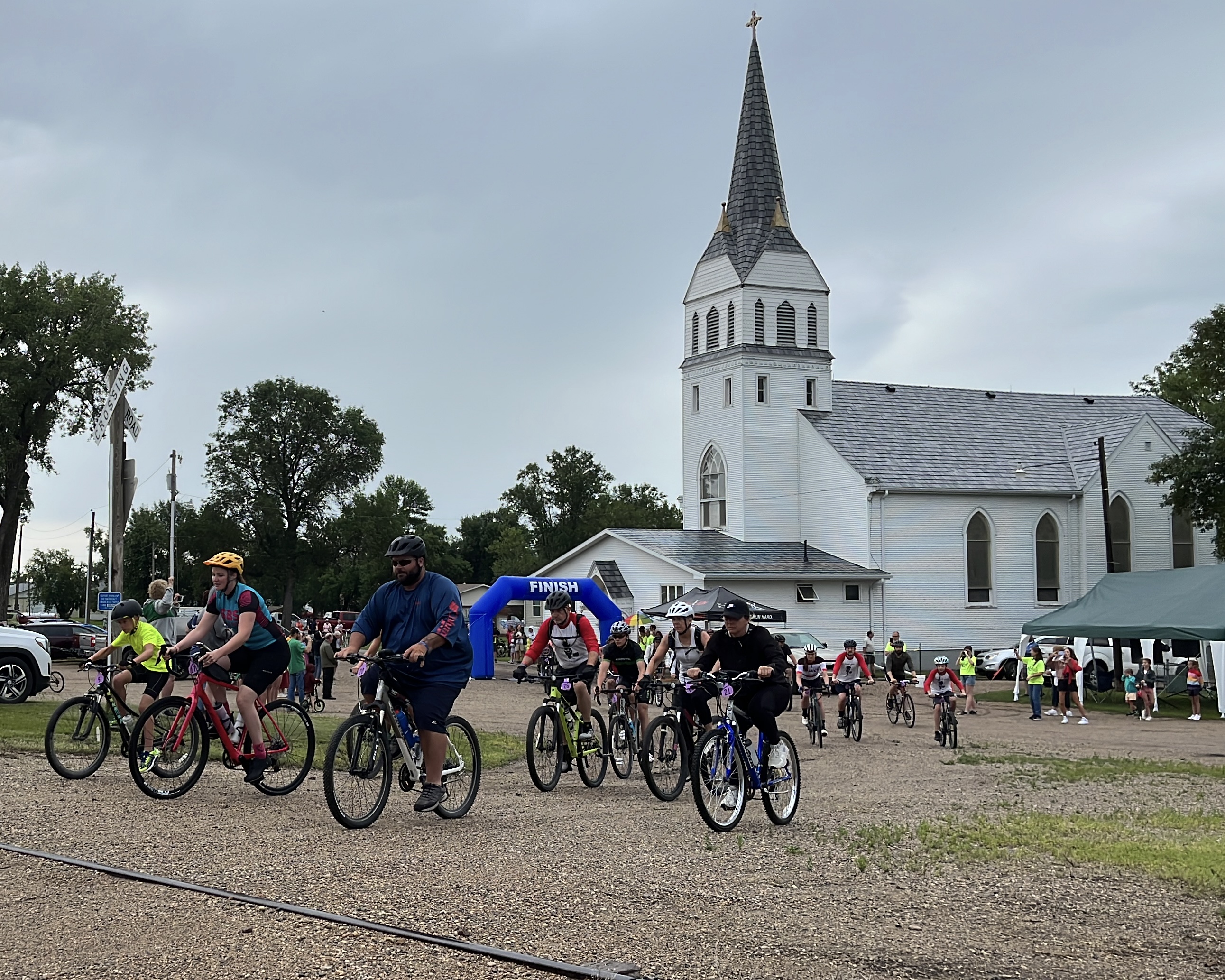 Nepomuk Narly brings hundreds of cyclists to the gravel roads of northeast North Dakota - Vimarsana News
