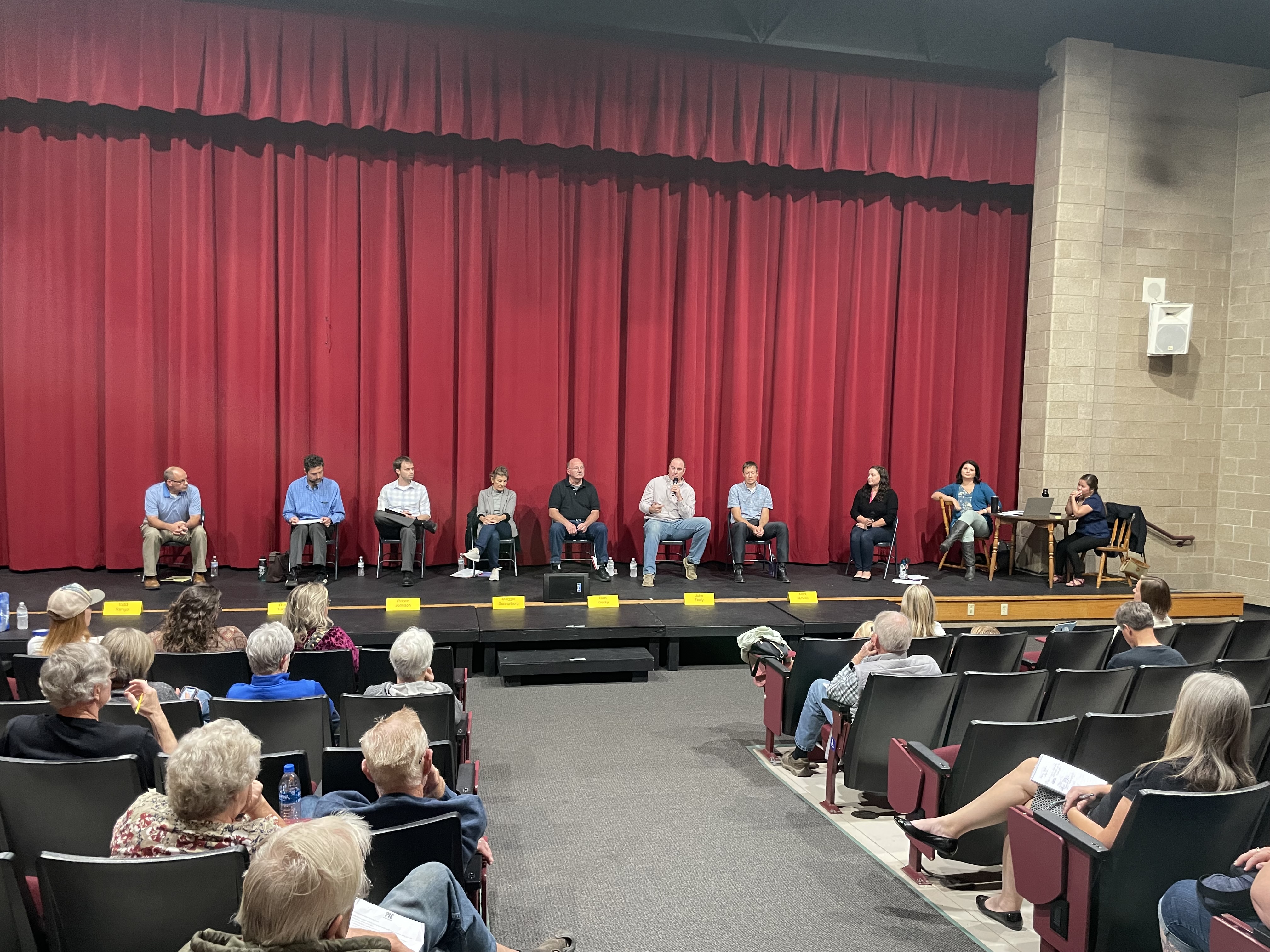 Esko School Board candidates make their pitches at forum - Vimarsana News