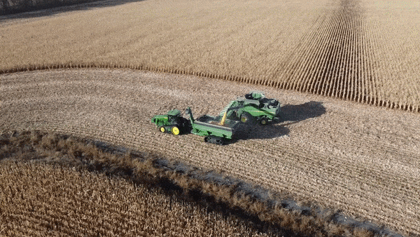 Area farmers experiencing long waits for combines and equipment - Vimarsana News