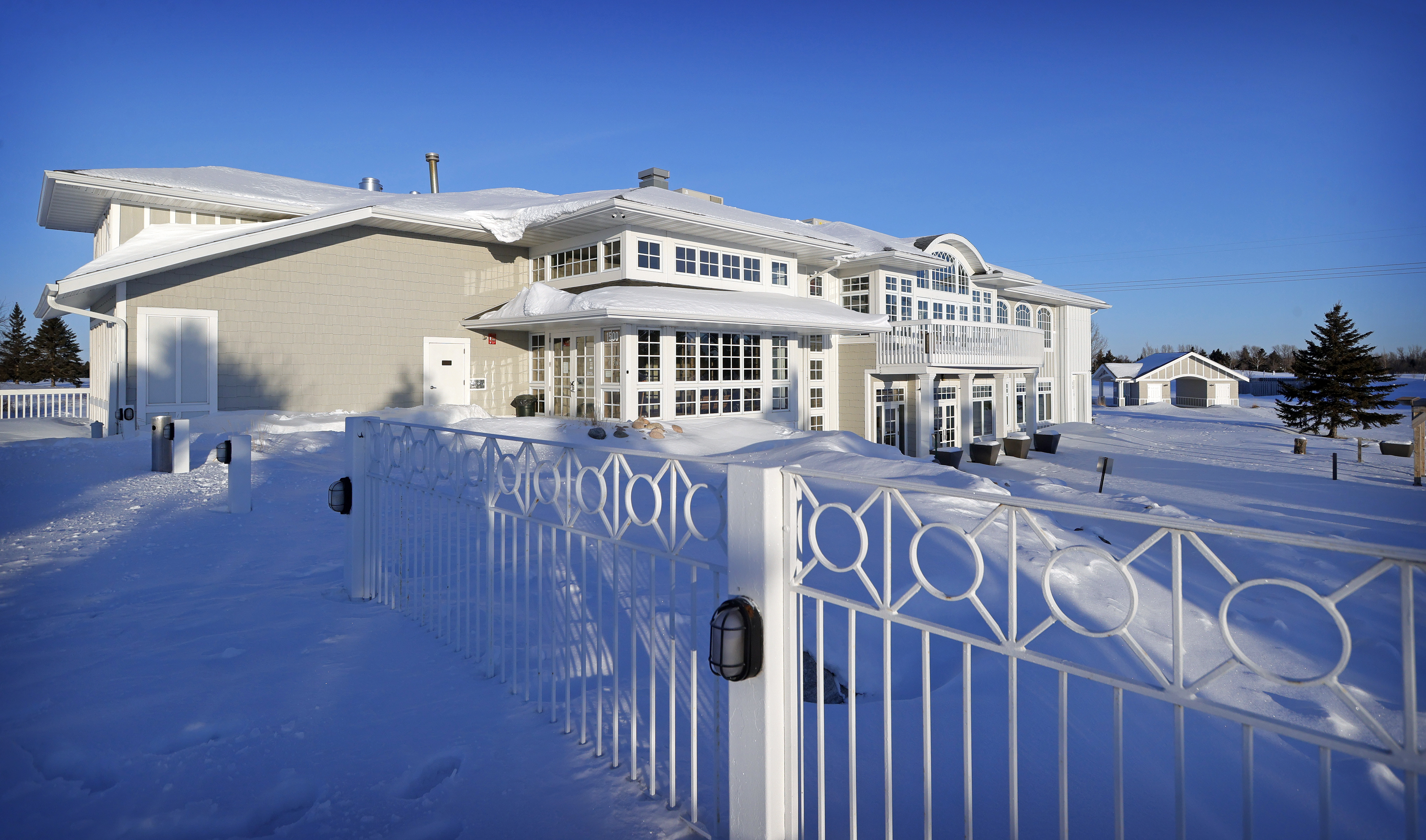 Moorhead company to run restaurant, other food and drink options at Fargo's Rose Creek Golf Course - Vimarsana News