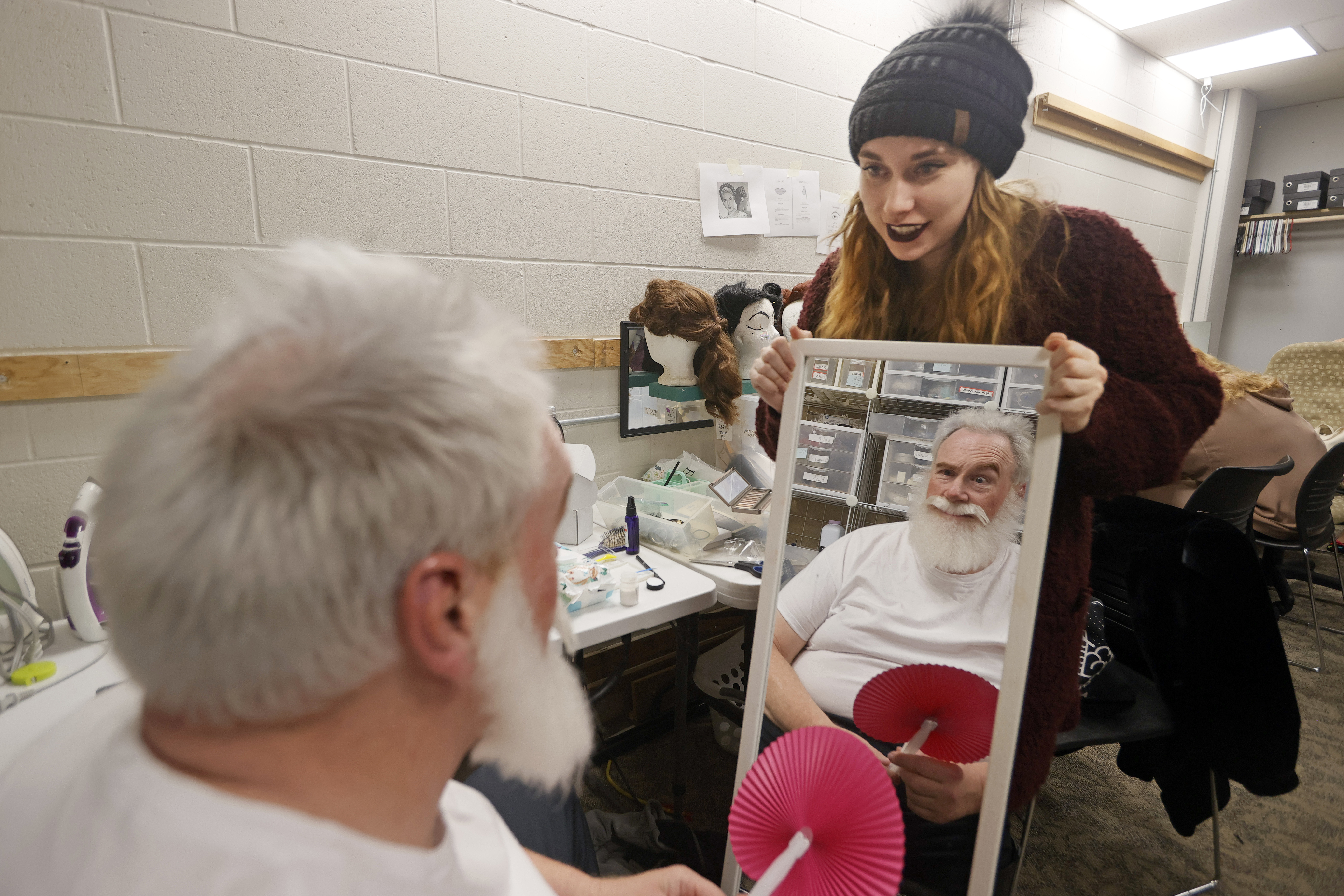 Fargo radio personality Paul Bougie takes the stage at FMCT as Santa for second consecutive Christmas musical - Vimarsana News