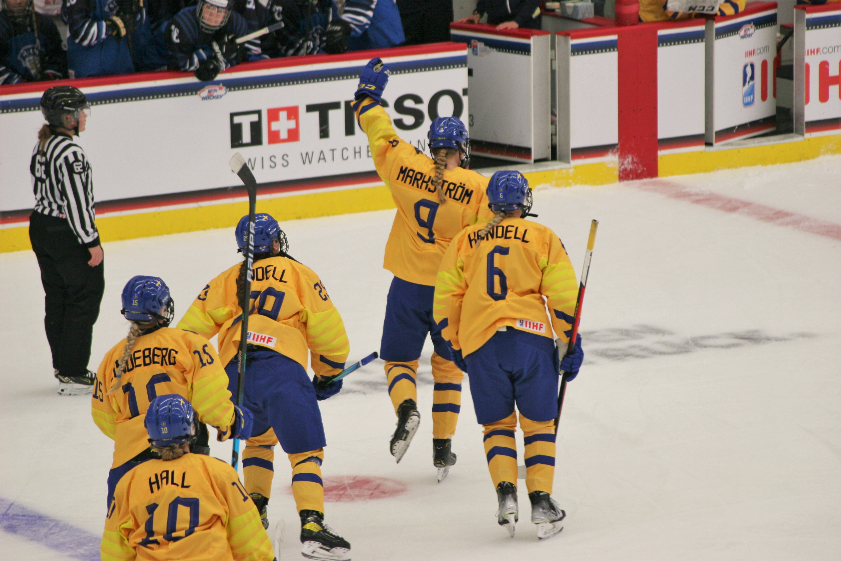 USA upset by Sweden; won't make gold-medal match for the first time in U18 Women's World history - Vimarsana News