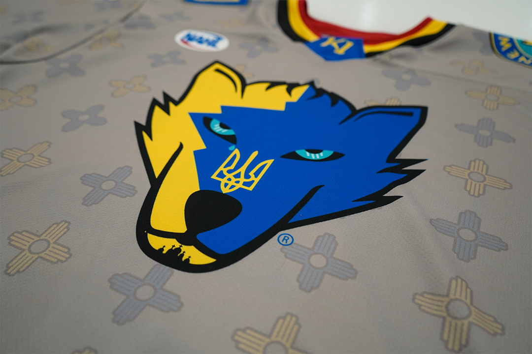 Special New Mexico Ice Wolves jerseys will raise funds, provide food for displaced Ukrainian families - Vimarsana News