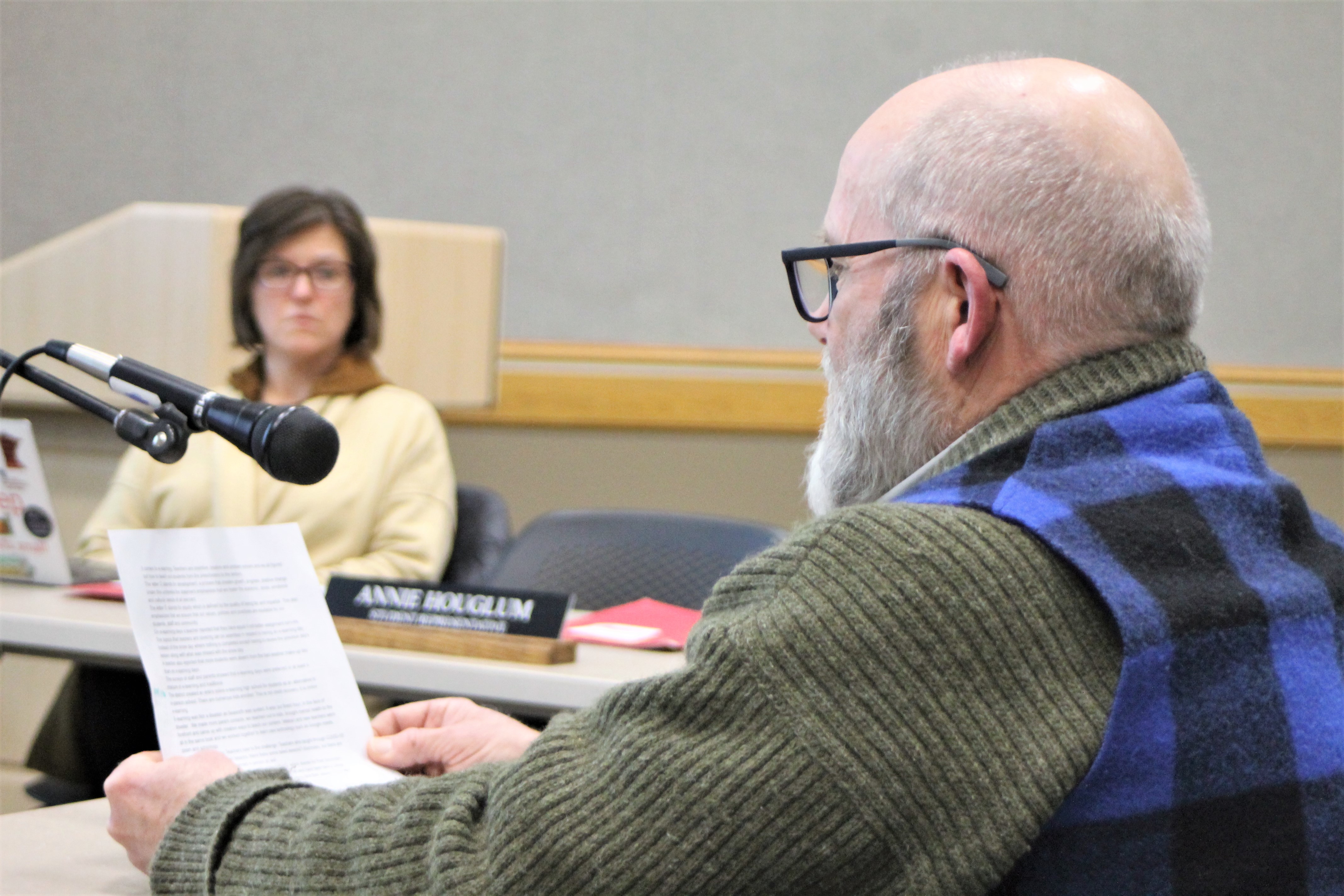 Former teacher asks board to re-open dialogue on e-learning to replace snow days - Vimarsana News