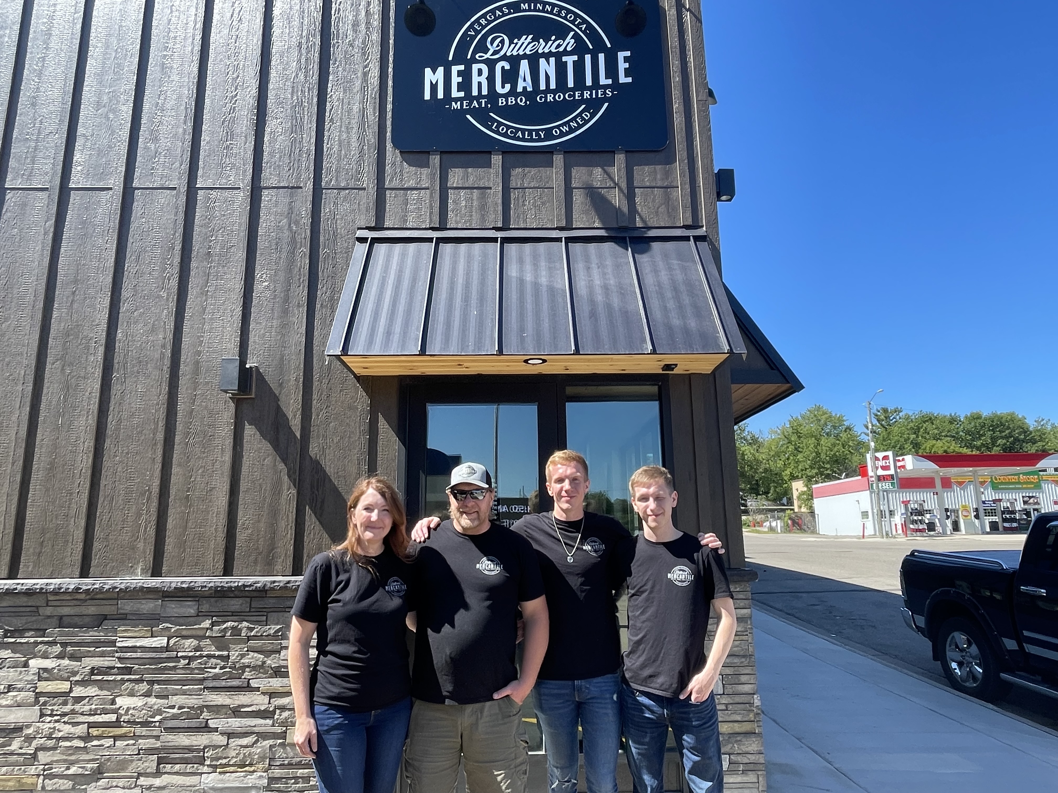 Ditterich Family Farm expands into Ditterich Mercantile to fill grocery gap - Vimarsana News
