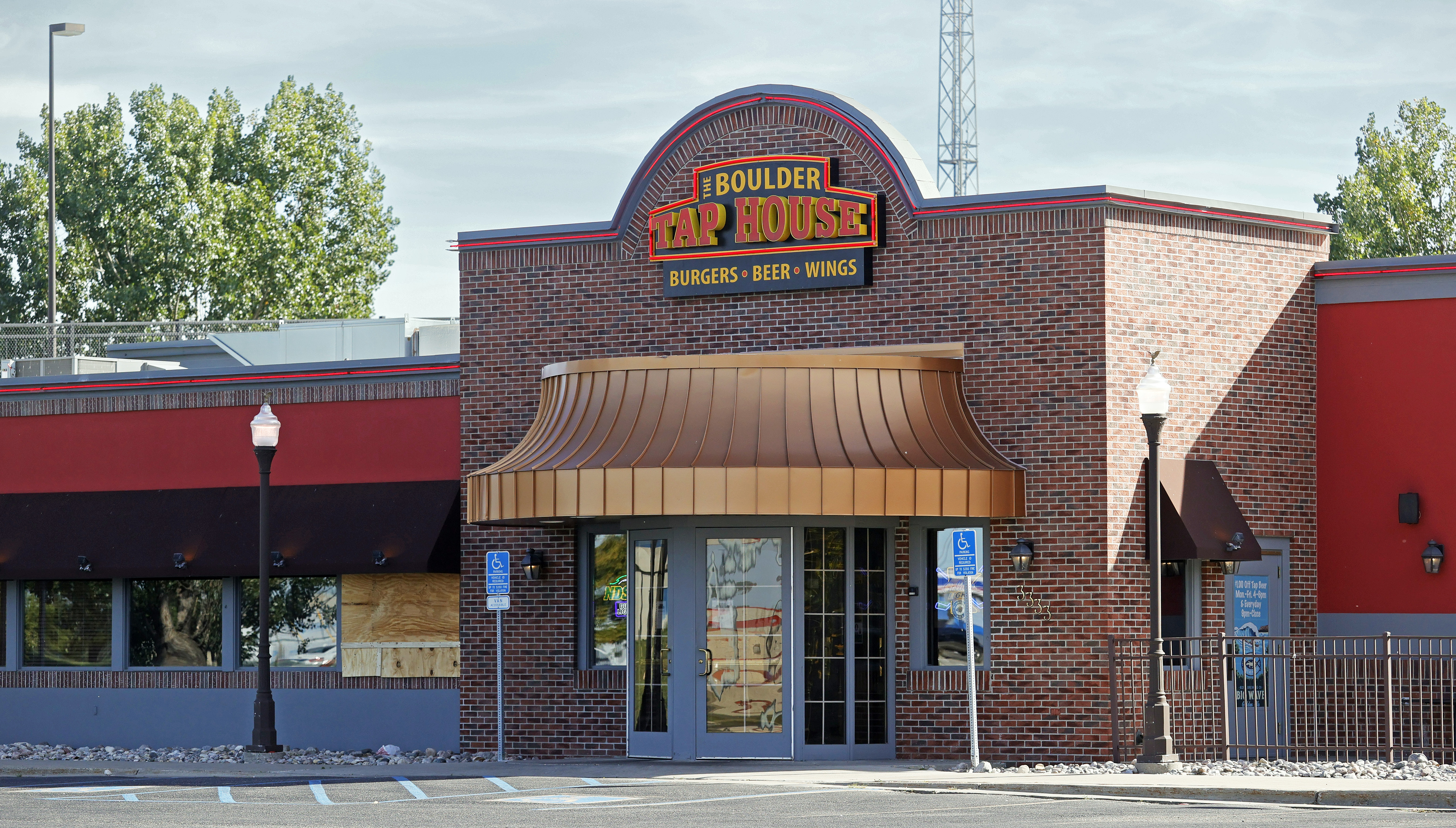 Ex-employee accused of starting fire at Boulder Tap House in Moorhead - Vimarsana News