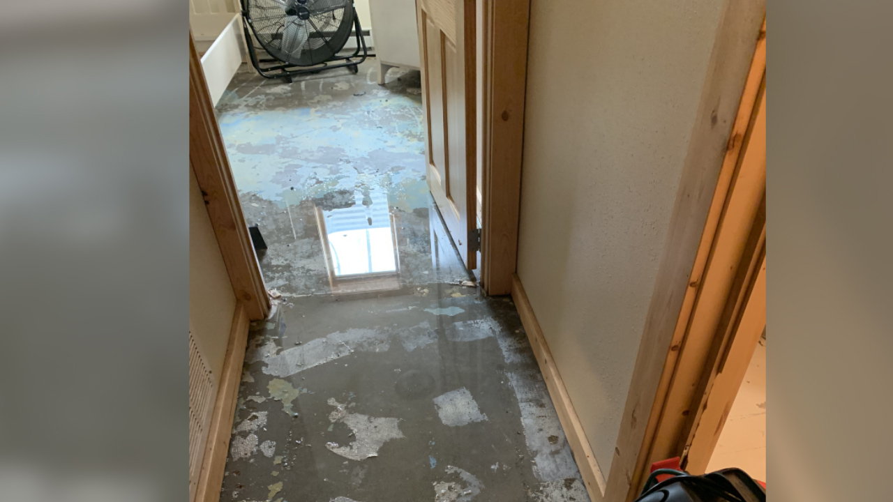 Sewage floods homes in Grand Forks County community - Vimarsana News