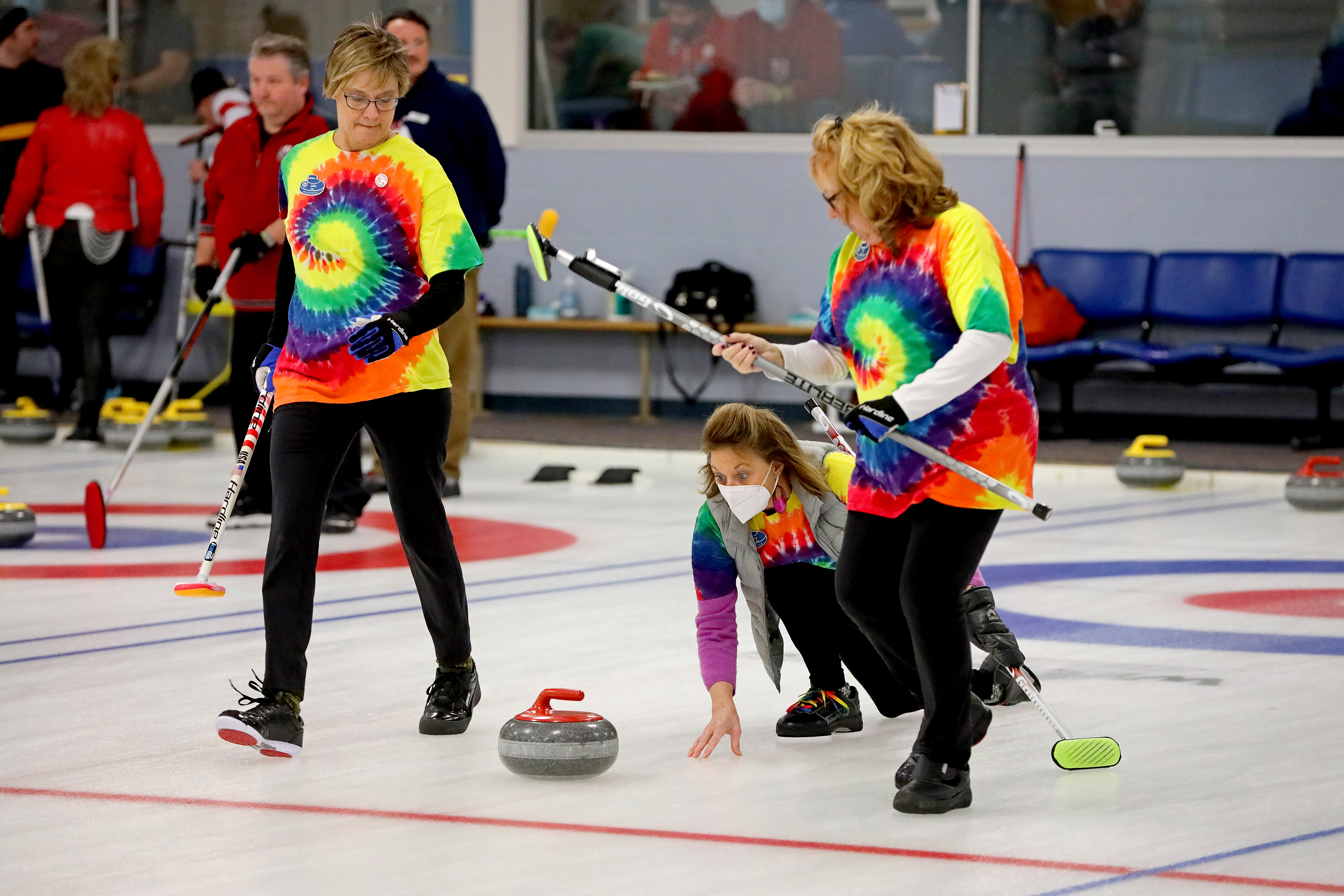 Bonspiel attracts colorful curlers - Vimarsana News