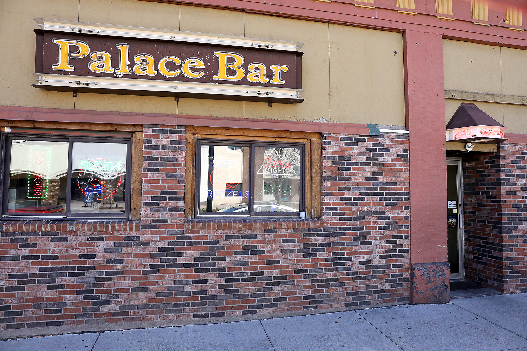 Superior council rejects new liquor license for former Palace Bar - Vimarsana News