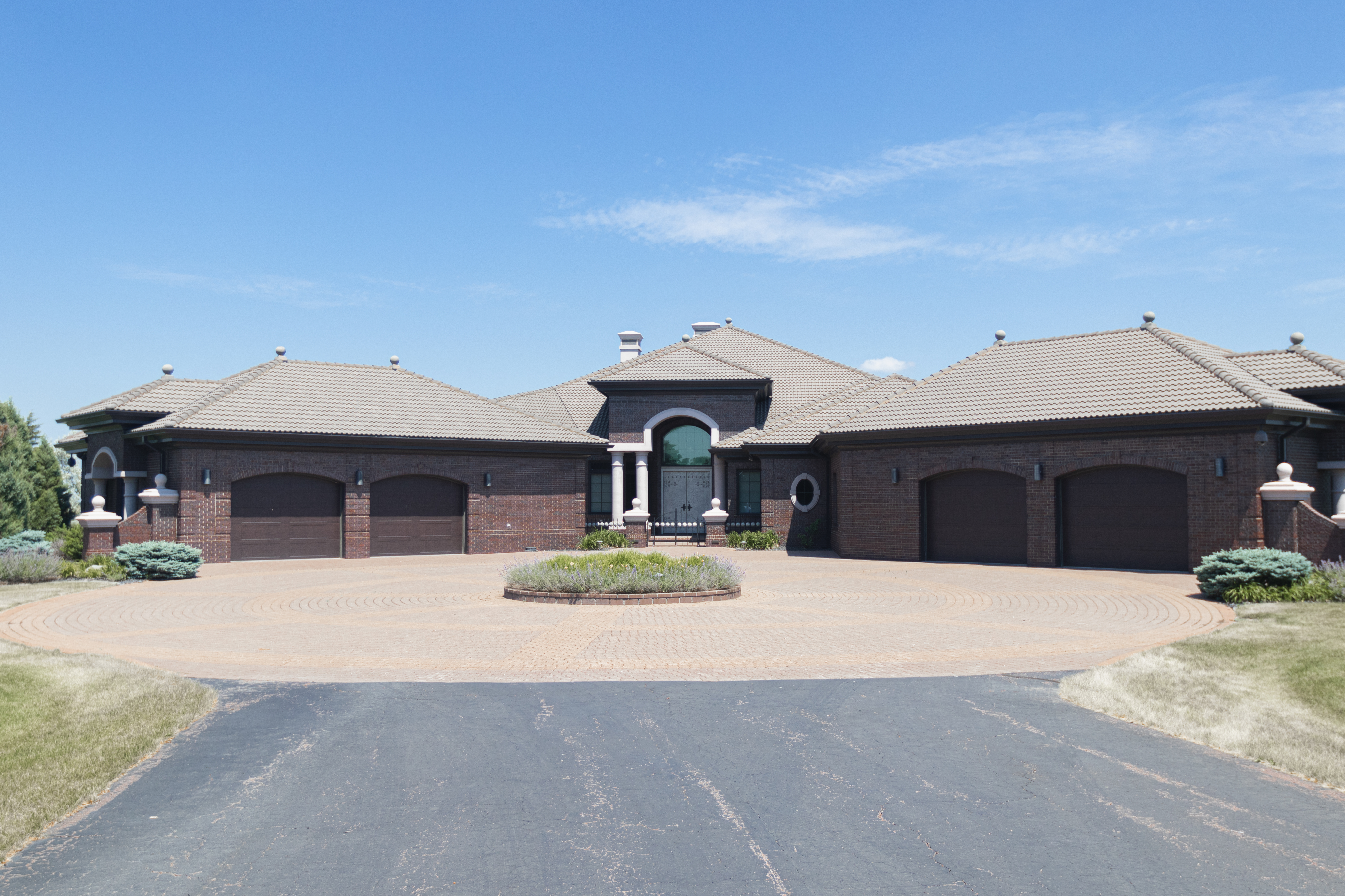 'A great deal': Mitchell City Council approves $1.5 million offer on Kelley home from anonymous buyer - Vimarsana News