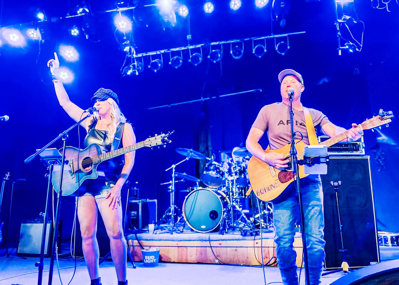 Behind the Band: Blonde and the Bohunk - Vimarsana News