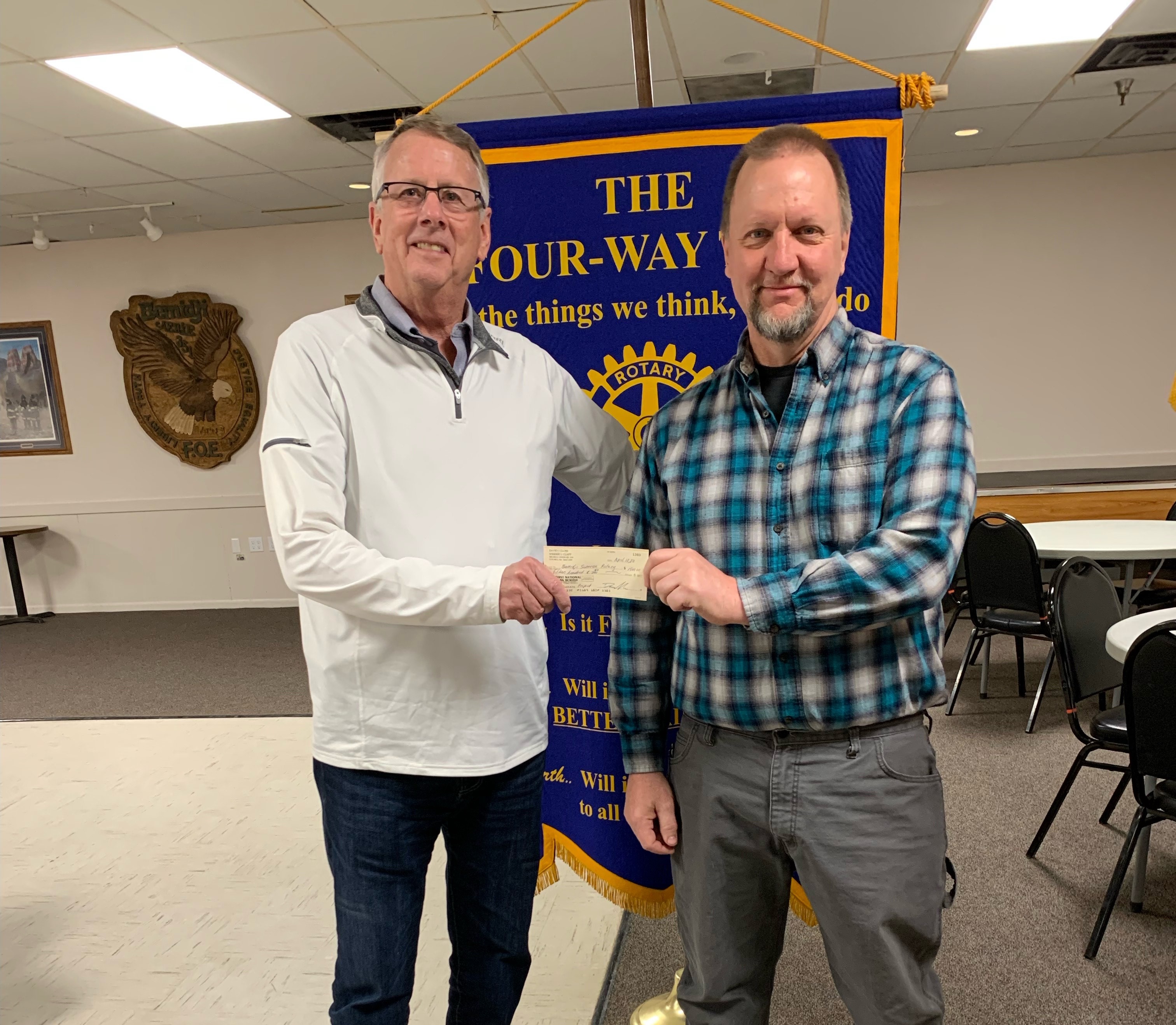 Carol Close family funds Sunrise Rotary dictionary project - Vimarsana News