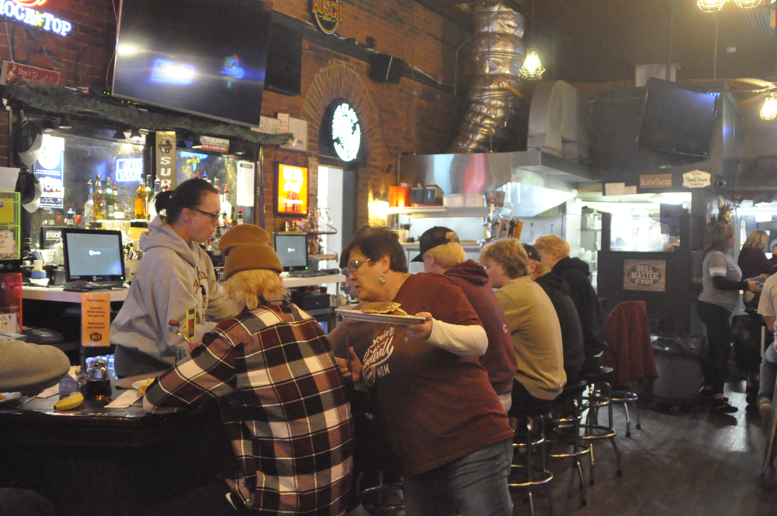 Jac's, other local businesses chip in to support Chatfield's second straight run at state title - Post Bulletin - Vimarsana News