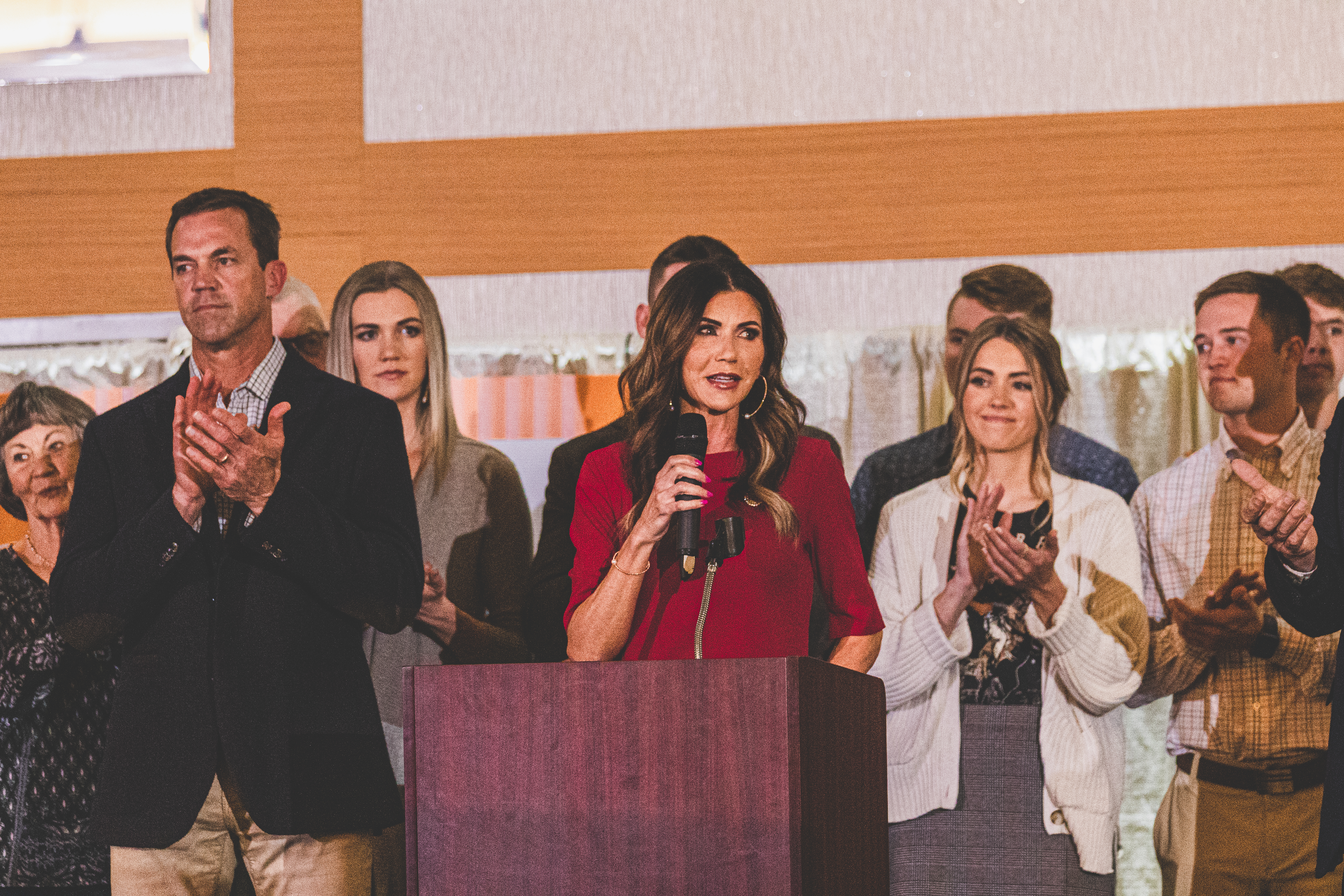South Dakota ethics board refers Noem probe to attorney general, moves for possible contested case hearing - Vimarsana News