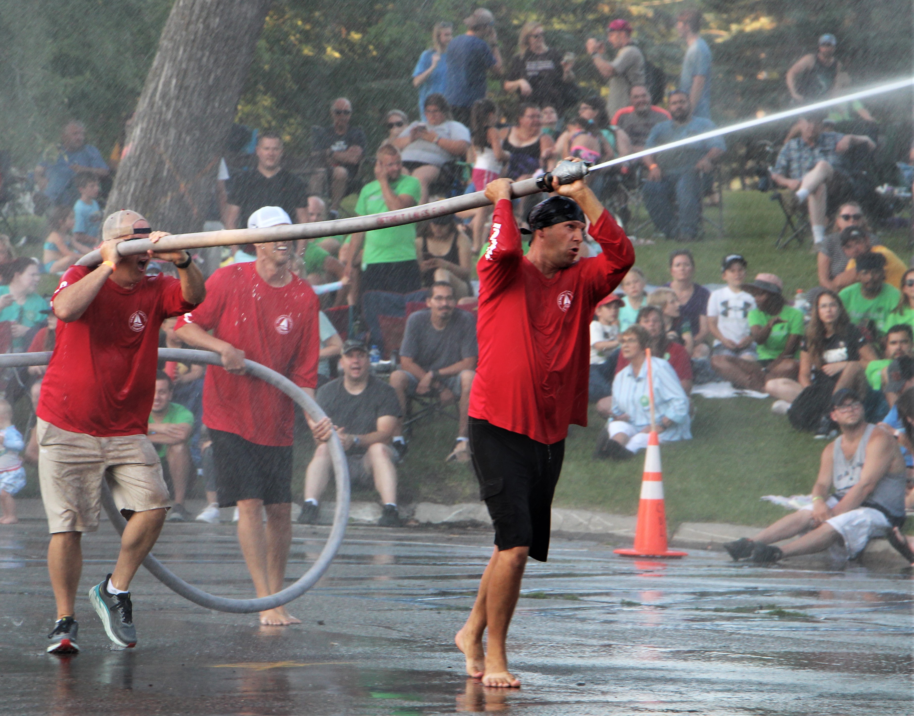 Crazy good fun at Water Fights in City Park - Vimarsana News