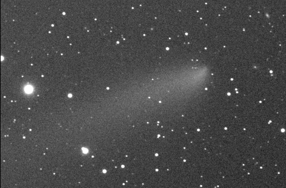Astro Bob: Comet Leonard loses its head! - Vimarsana News