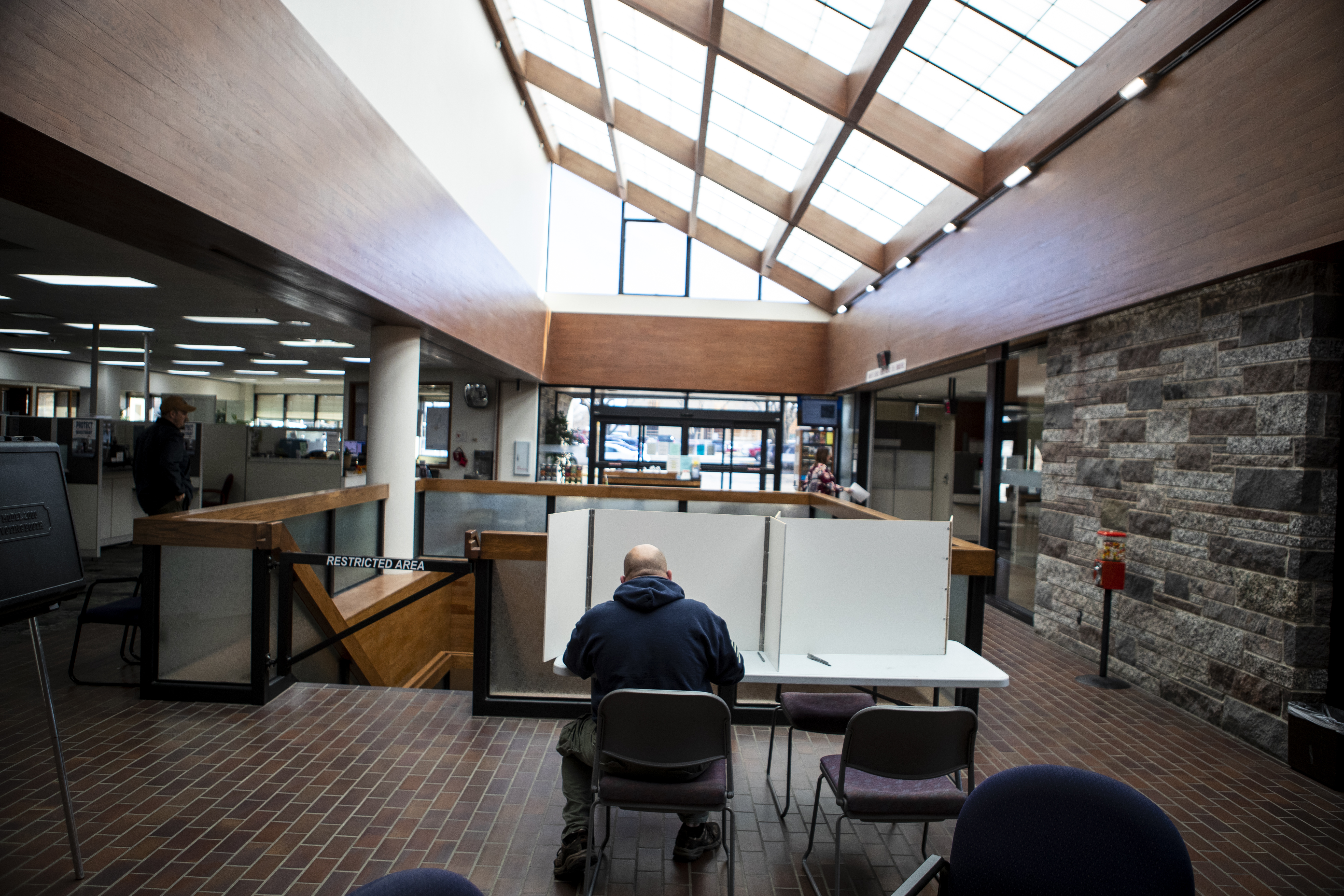 Minnesota election offices open for early voting through Monday - Vimarsana News