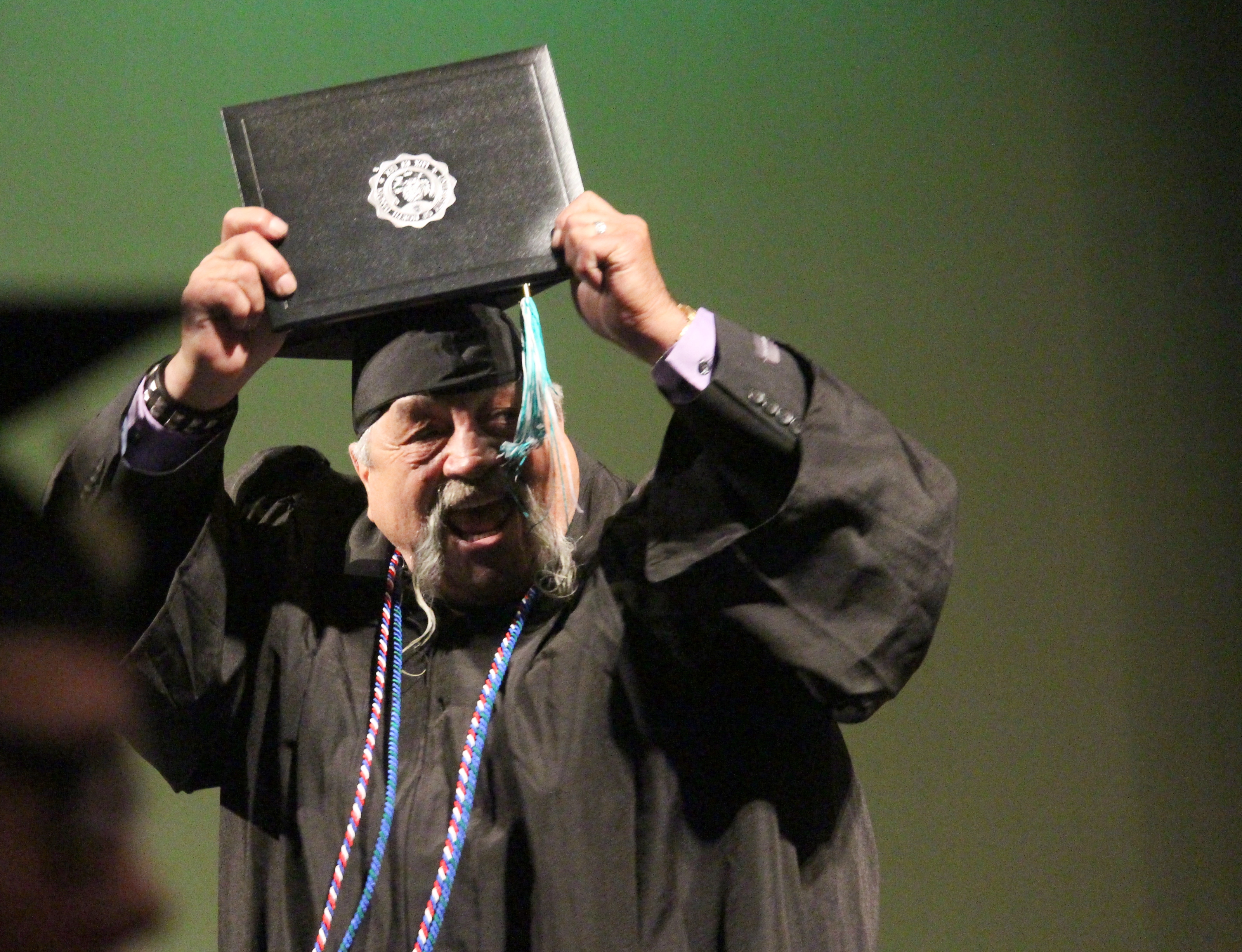 New UND grads give big smiles during summer commencement ceremony - Vimarsana News