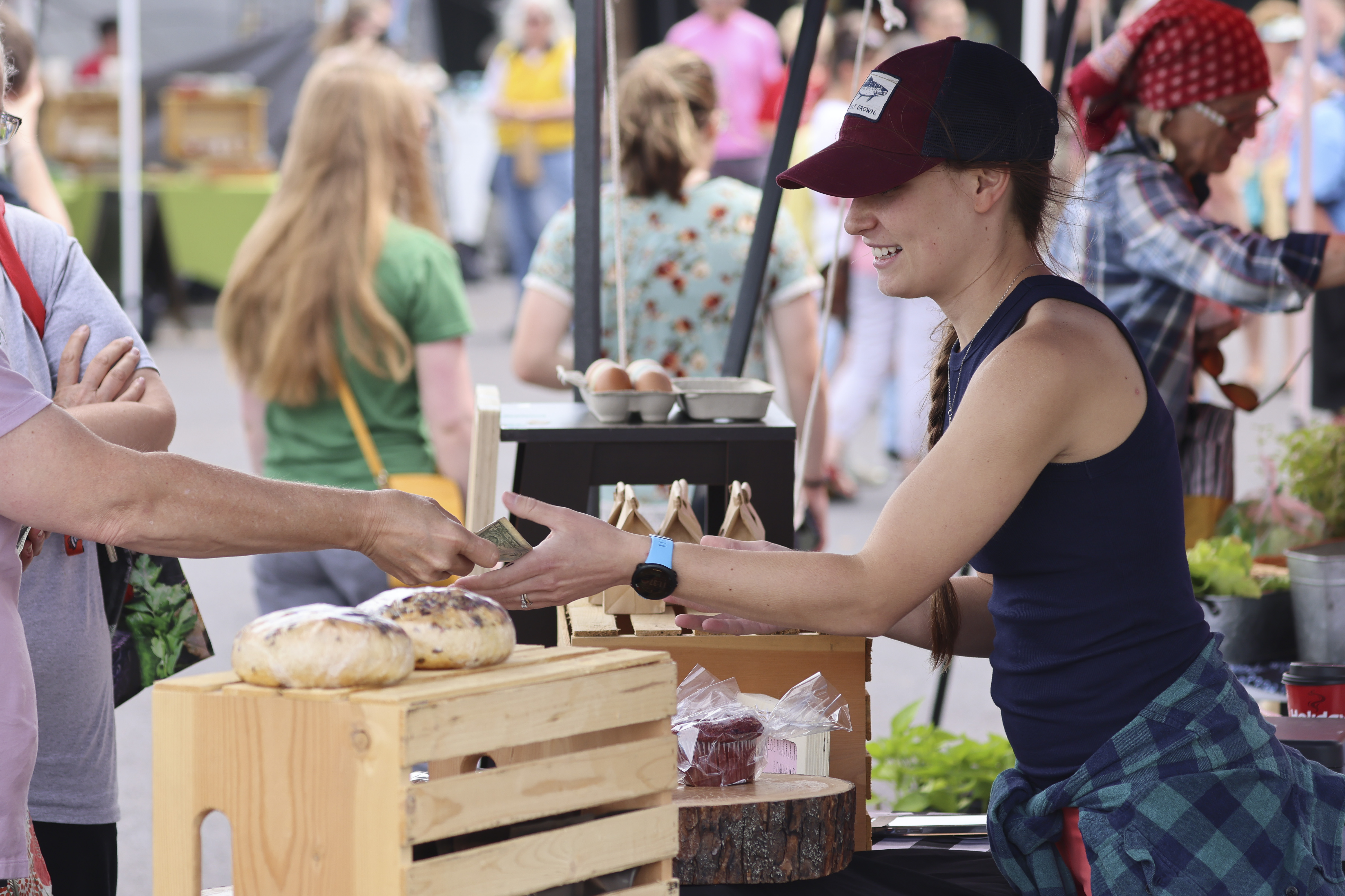 Two Harbors woman makes sweets her business - Vimarsana News