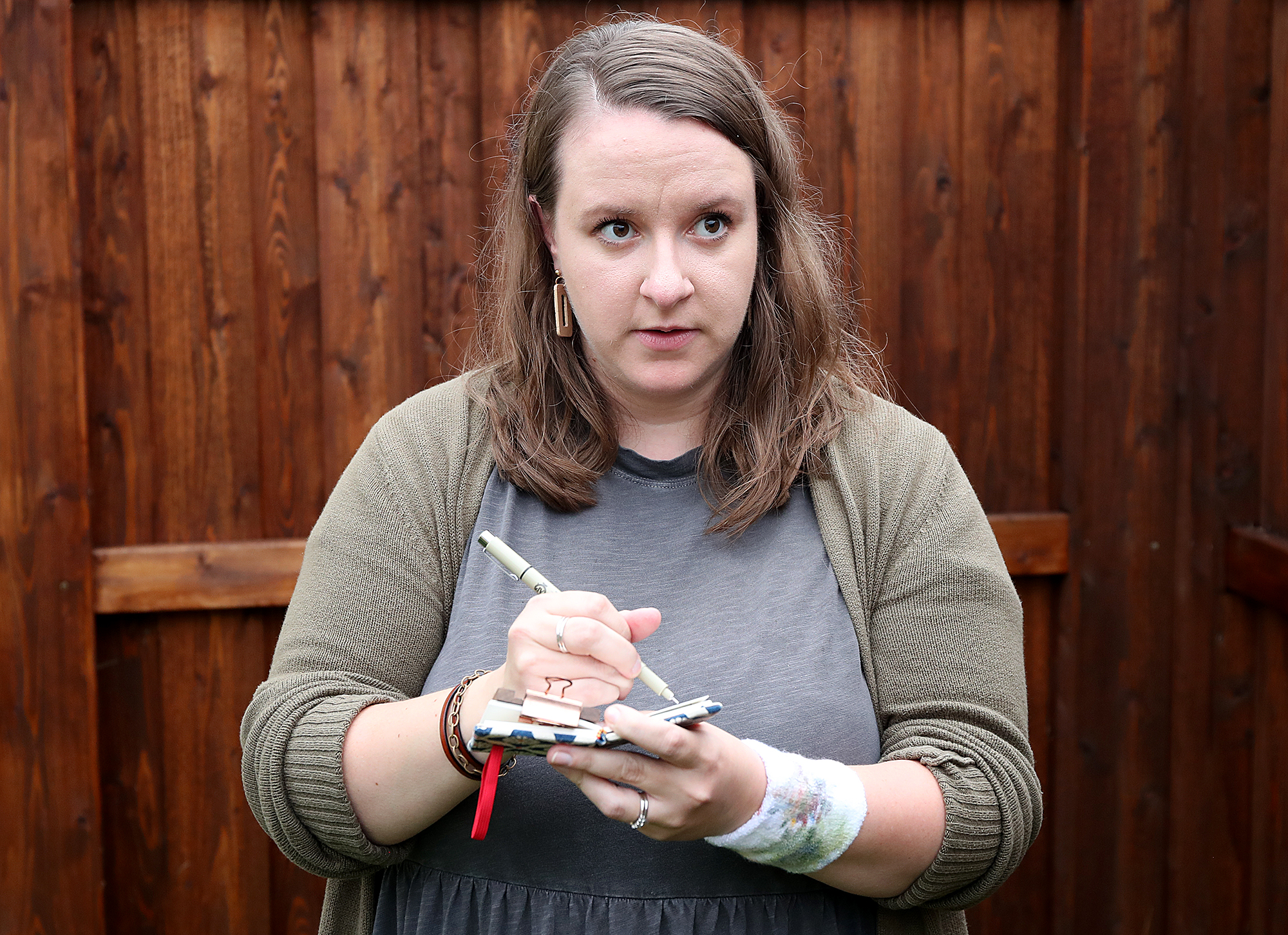 Duluth artist makes her mark with tiny urban sketches - Vimarsana News