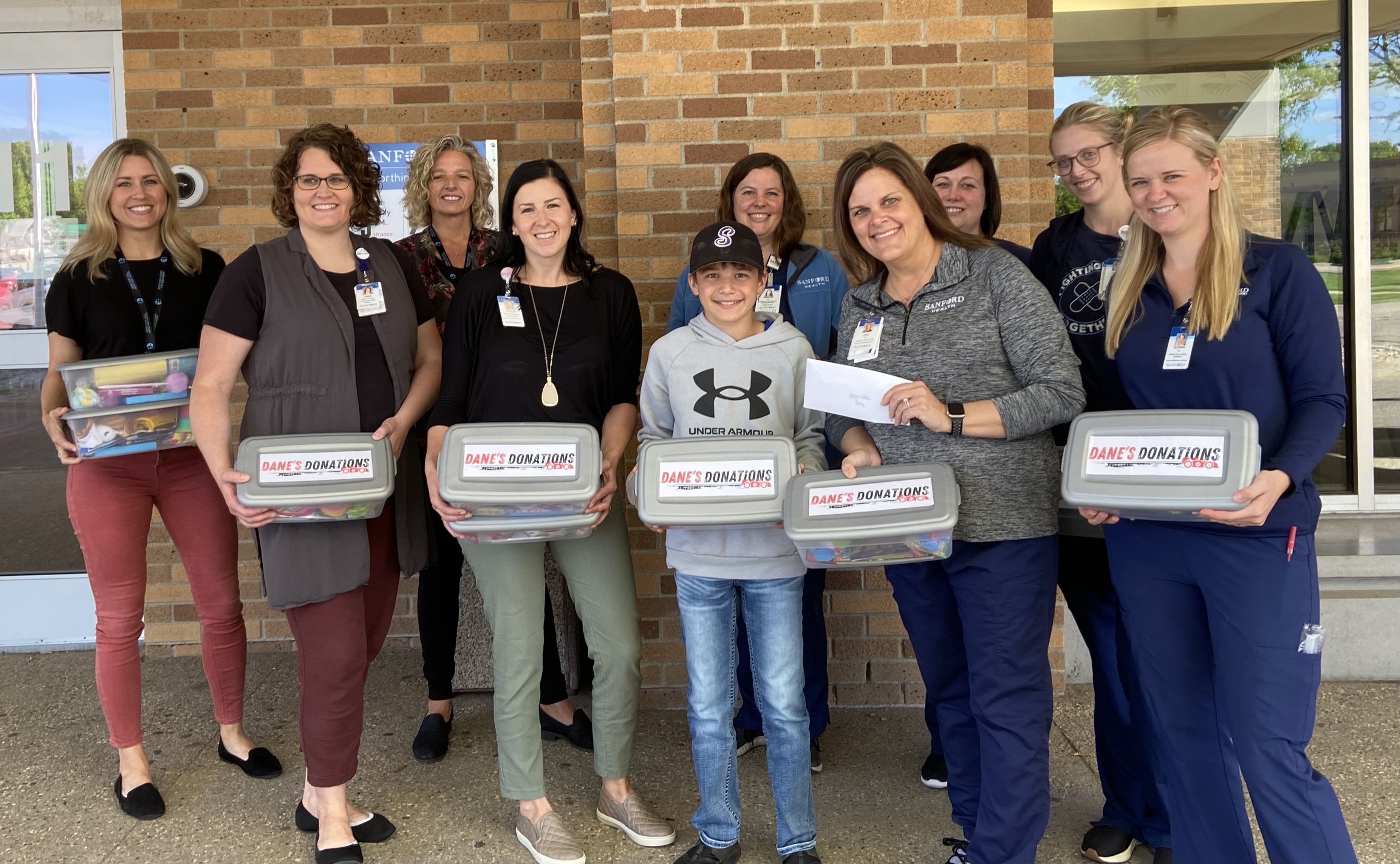 Slayton 12-year-old donates 12 boxes of toys to Sanford Worthington Medical Center for hospitalized children - Vimarsana News