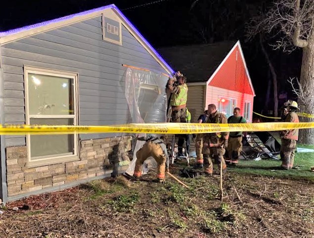 2 people seriously hurt when vehicle smashes into their motel bedroom in northwest Minnesota - Vimarsana News