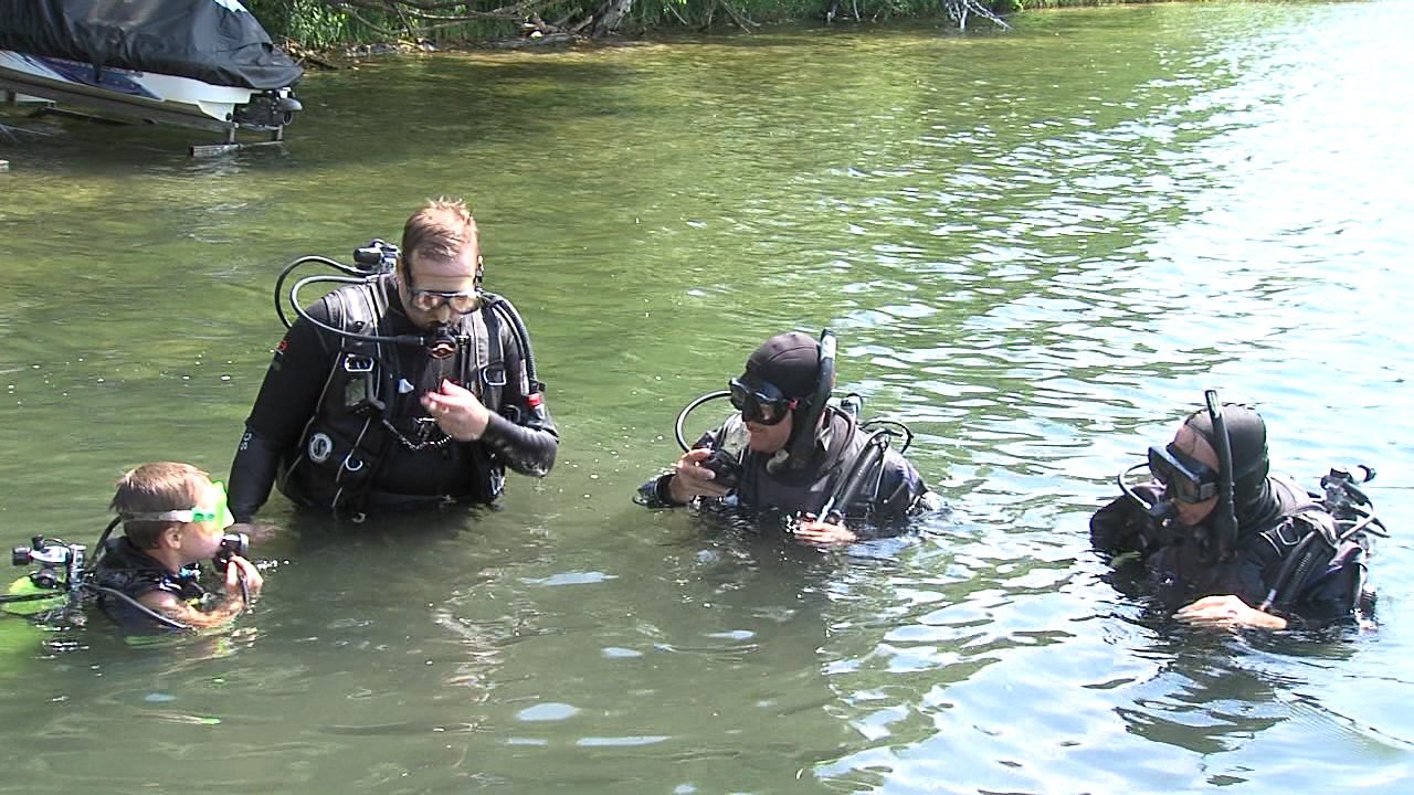 Four generations of scuba divers brave the water together for the first time - Vimarsana News