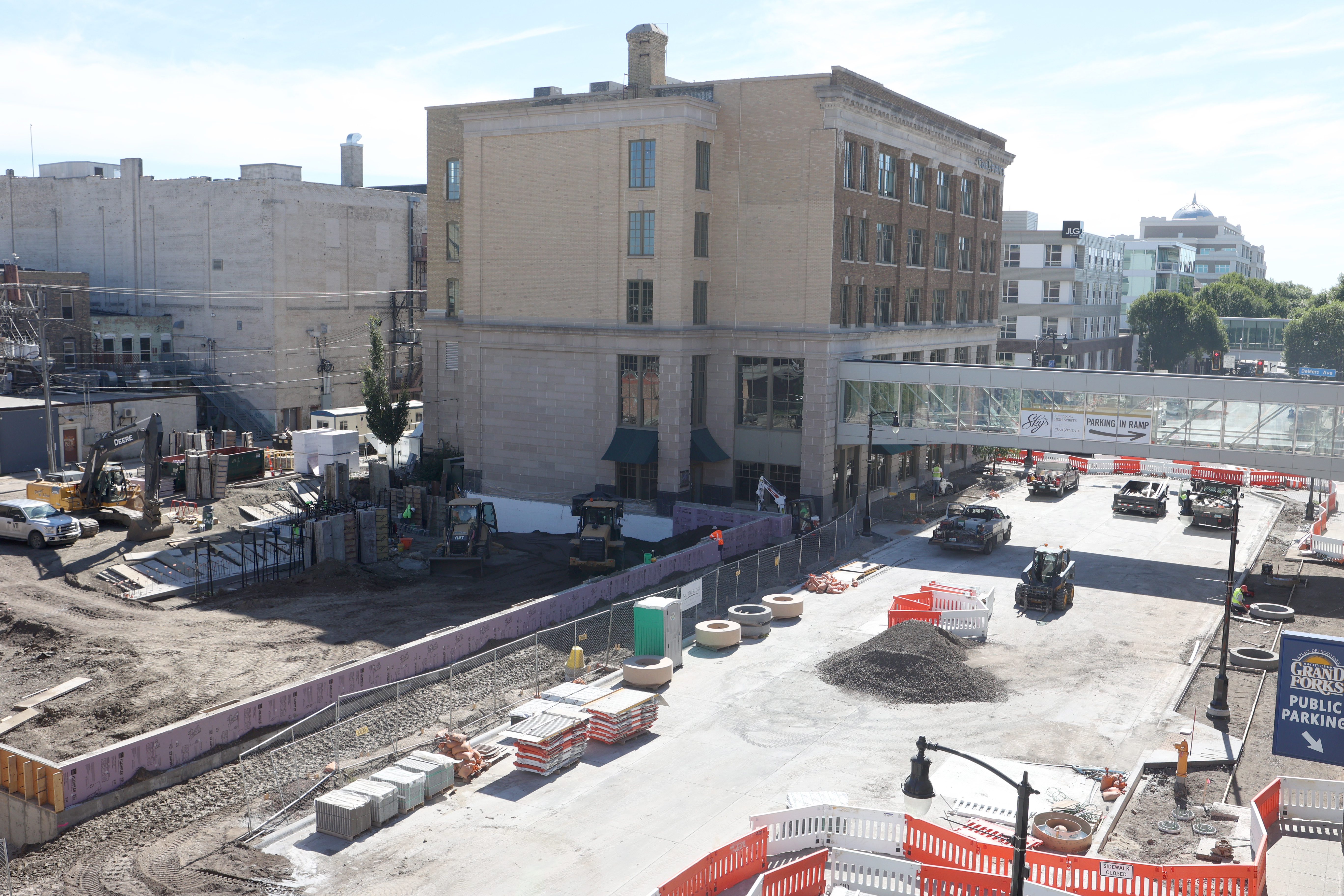 Multiple street projects and private developments create maze downtown, but complaints hard to come by - Vimarsana News