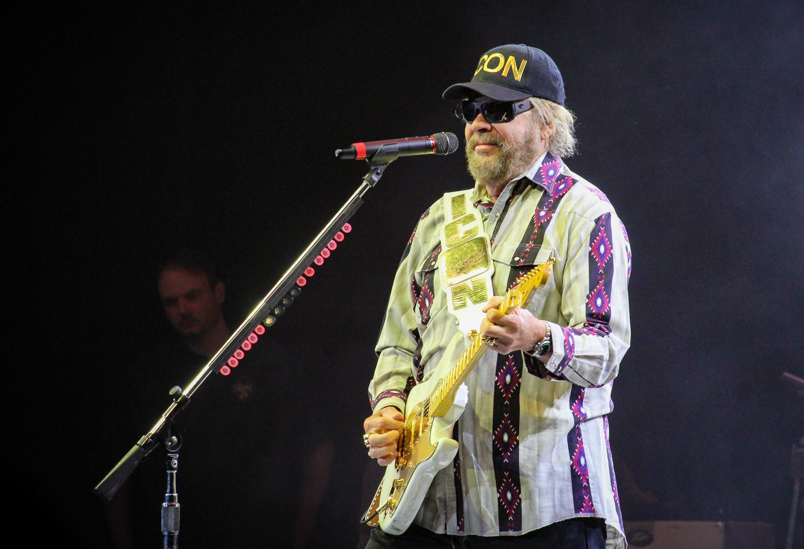Hank Williams Jr., and his rowdy friends, rock Alerus Center - Vimarsana News