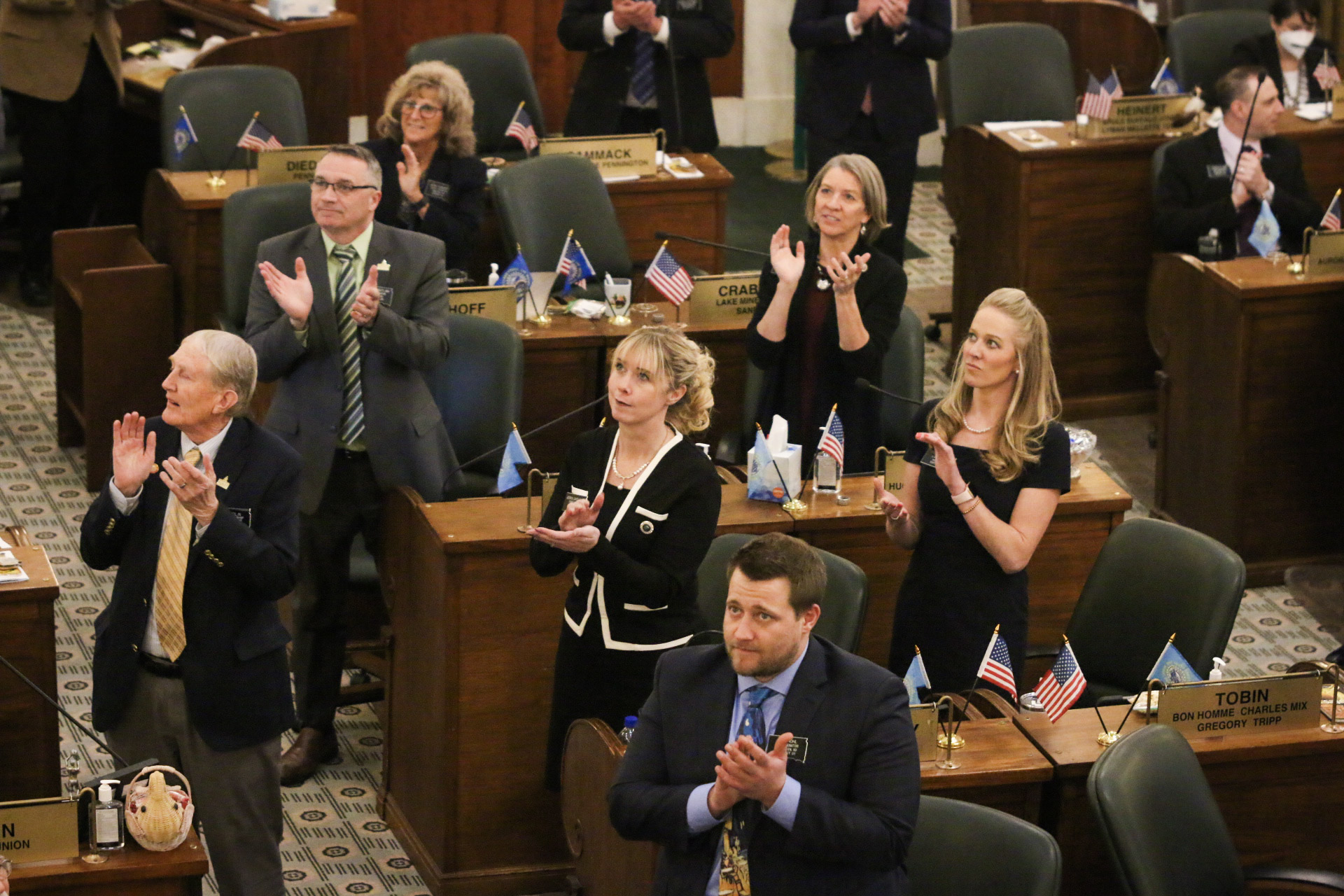 Transgender athlete ban cruises through South Dakota Senate on 26-7 vote - Vimarsana News