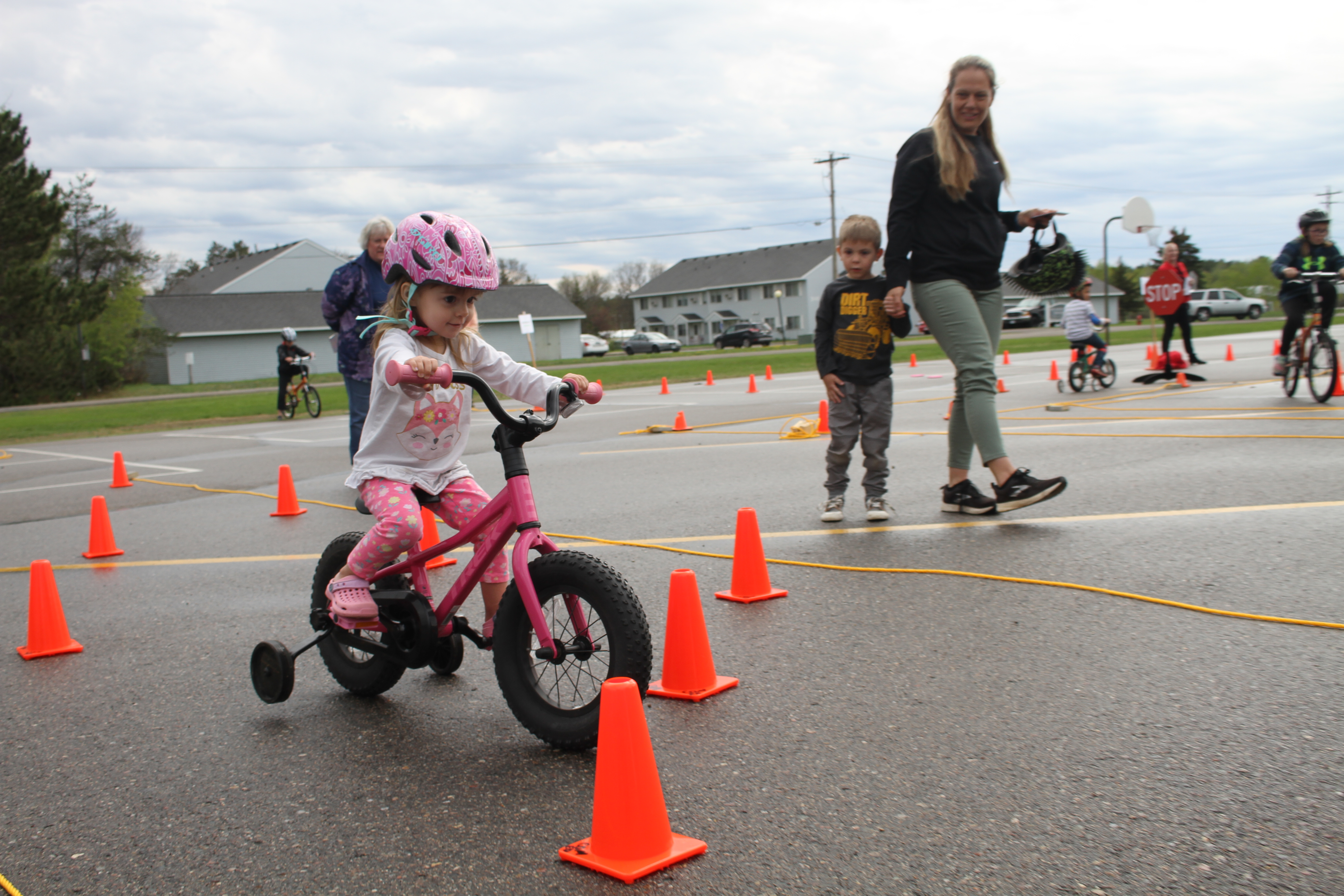 Pine River children learn about bike safety at rodeo - Vimarsana News