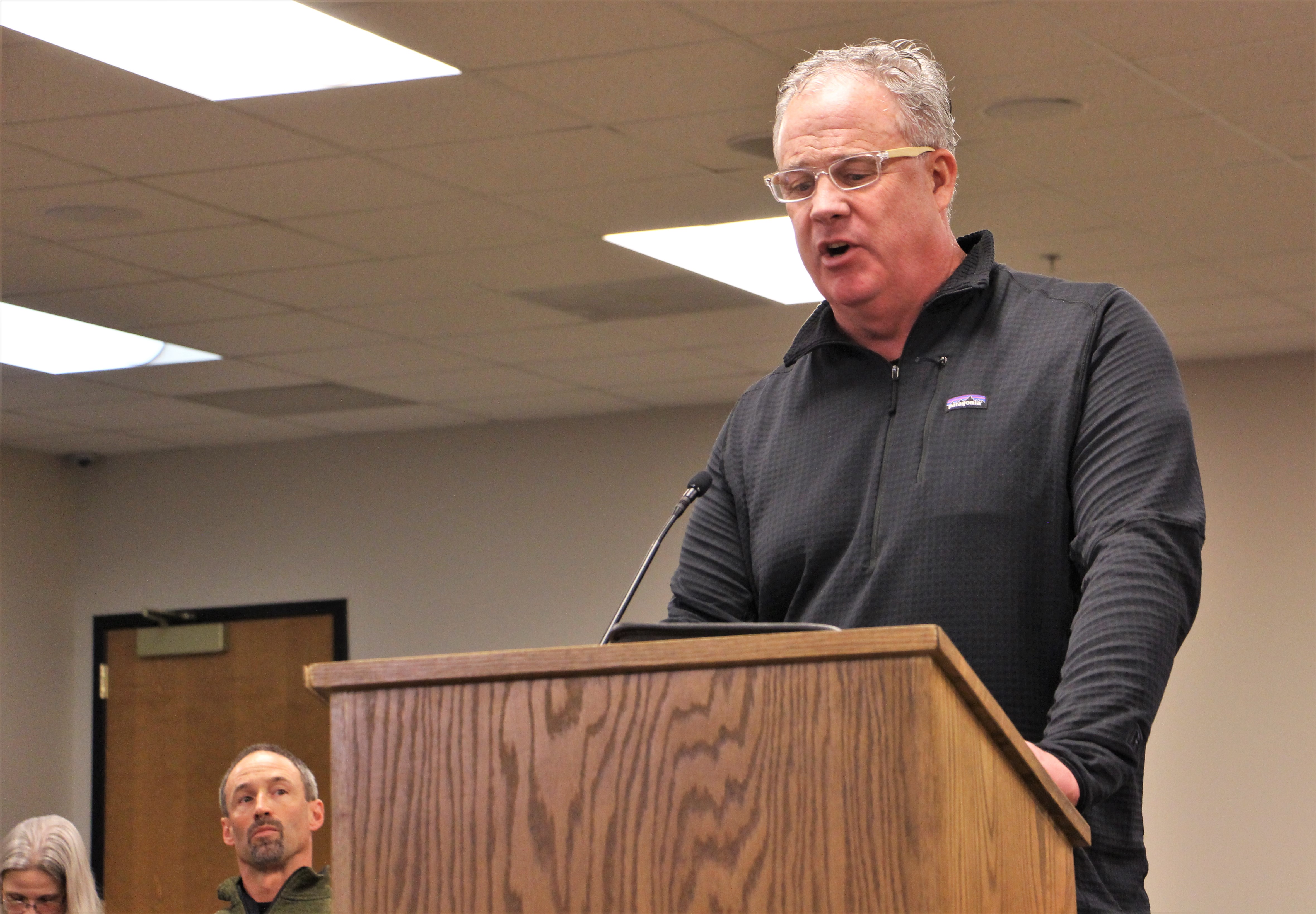DL business owner describes difficulties with permit process and city staff during open forum - Vimarsana News