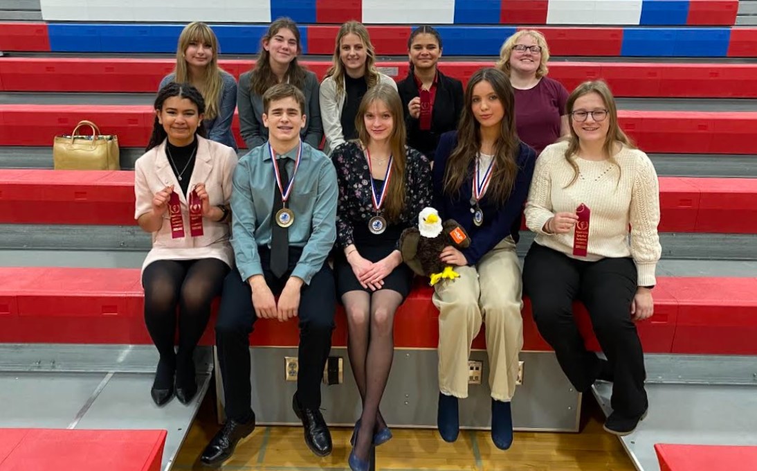 Pequot Lakes speech team competes in home meet - Vimarsana News