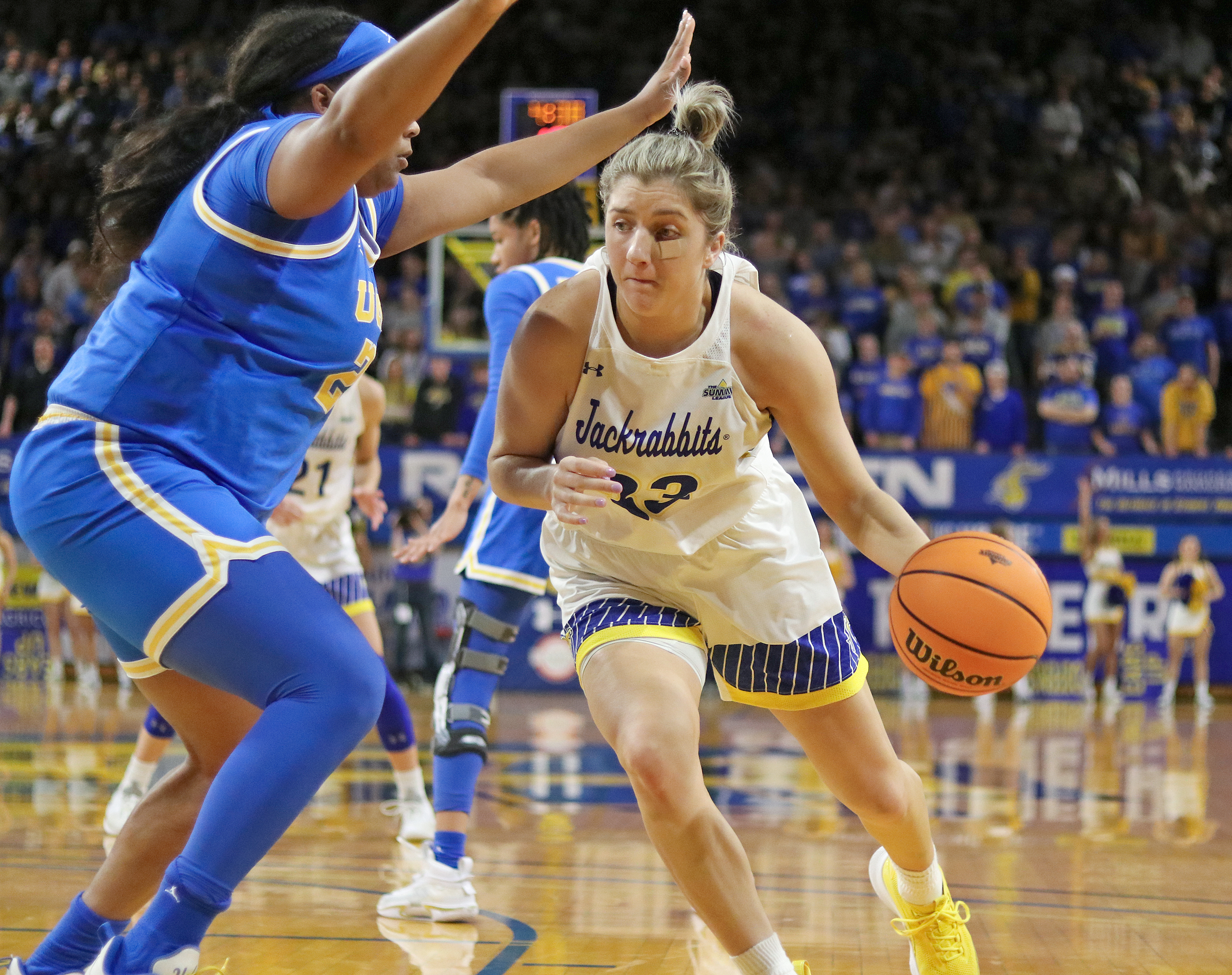 Momentum from WNIT title bolsters South Dakota State women's basketball ahead of new season - Vimarsana News