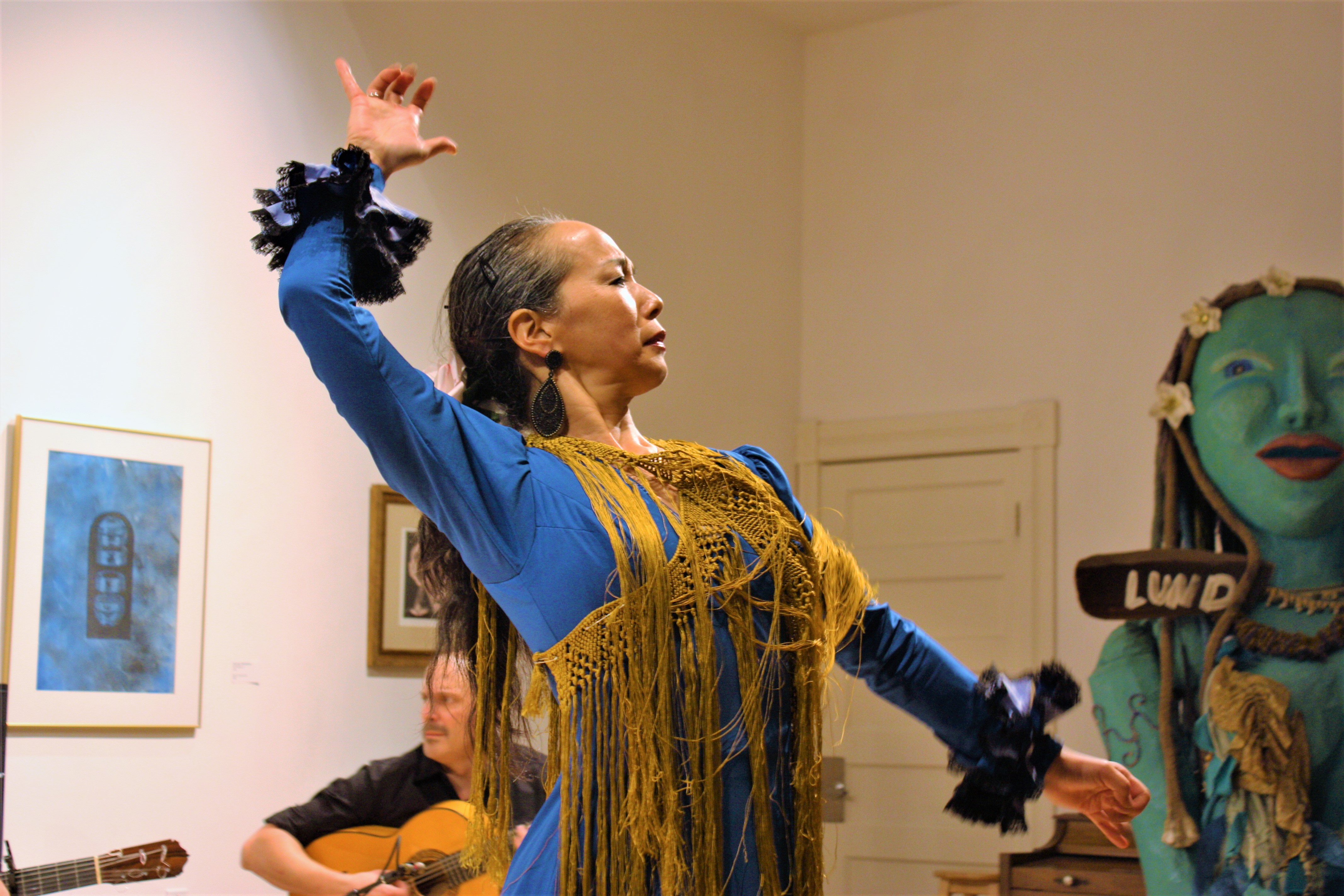 Flamenco performers share their art with New York Mills in emotional performance - Vimarsana News