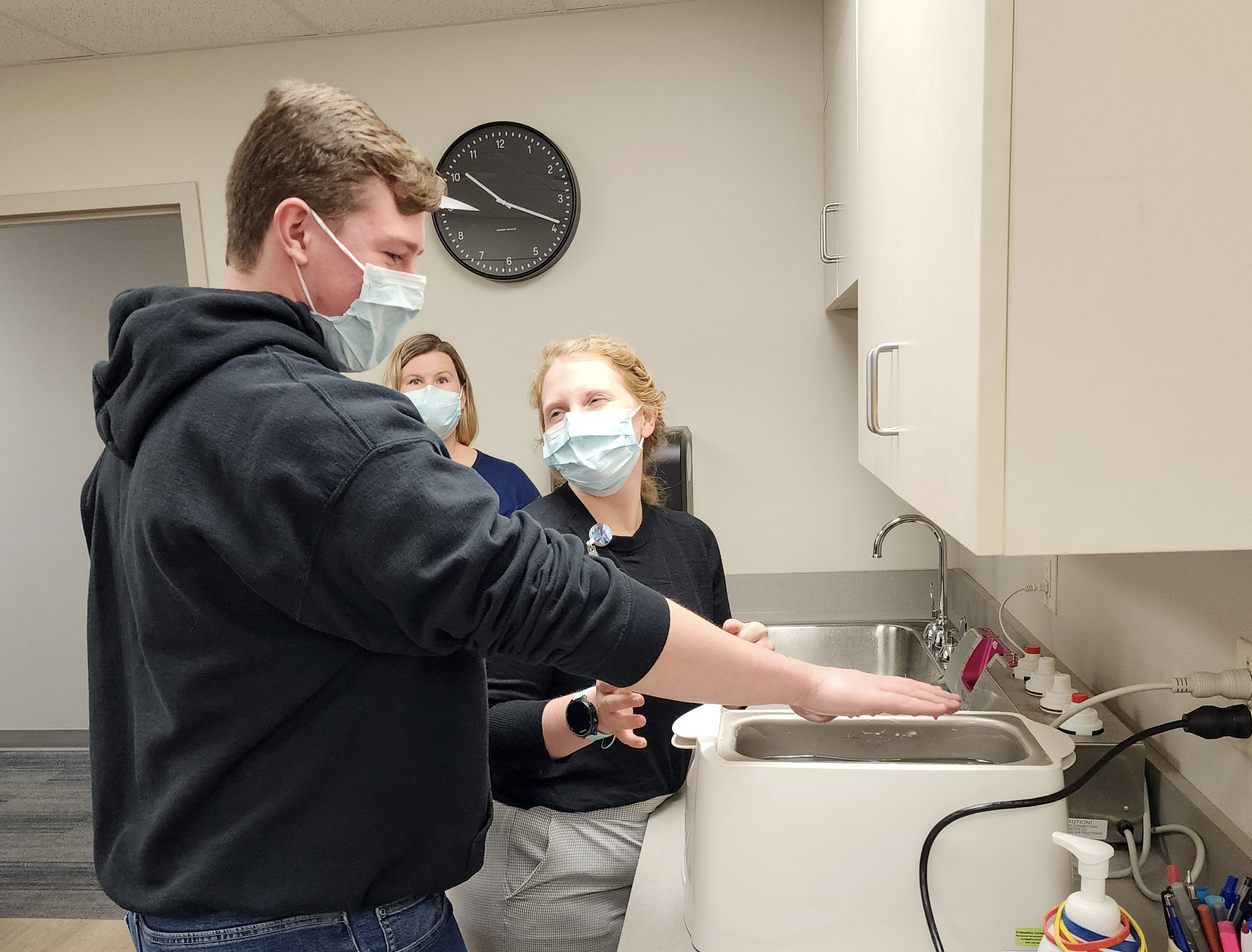 Students take in-depth look at careers in nursing, occupational therapy at Minnesota West camp - Vimarsana News