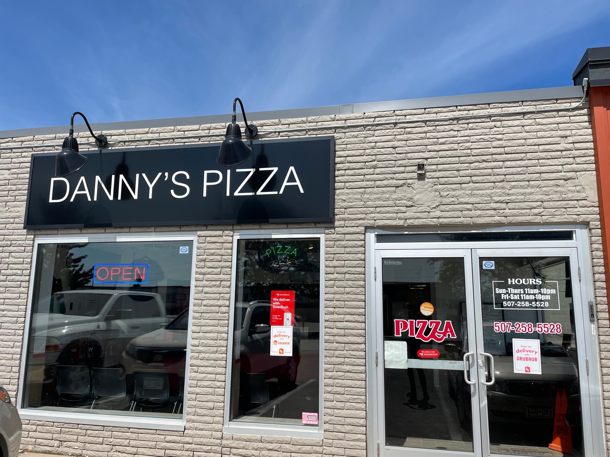 $5 Pizza leaves Rochester, replaced by Danny's Pizza in same location - Post Bulletin | Rochester Minnesota news, weather, sports - Vimarsana News