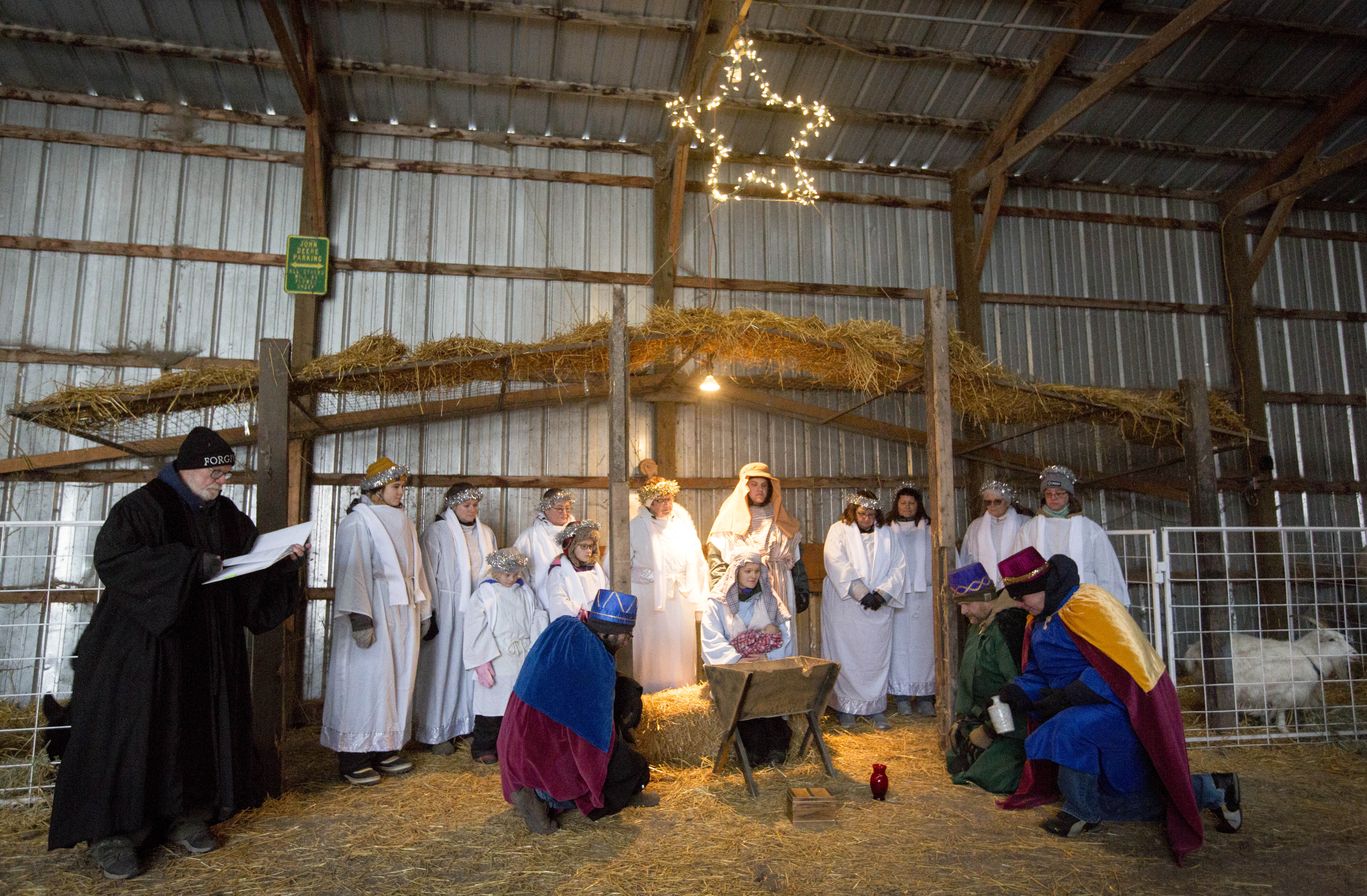 Holmes United Methodist Church's 'Live Nativity' portrays true meaning of Christmas - Grand Forks Herald news, weather, and sports - Vimarsana News