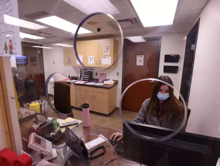 Minnesota opioid treatment clinics overwhelmed as needs rise, staffs shrink - Vimarsana News