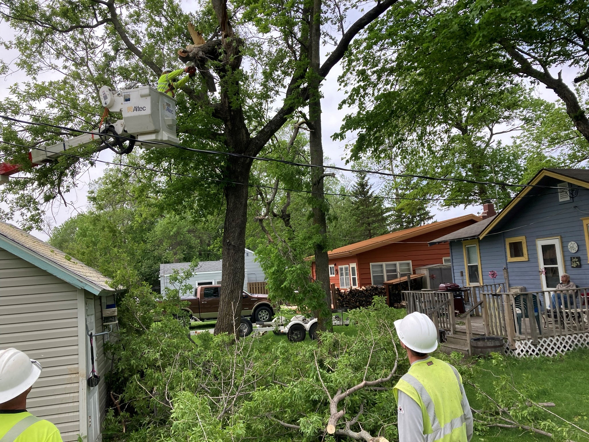 Power outages caused by May 30 tornado are all expected to be restored by dark, June 2 - Vimarsana News