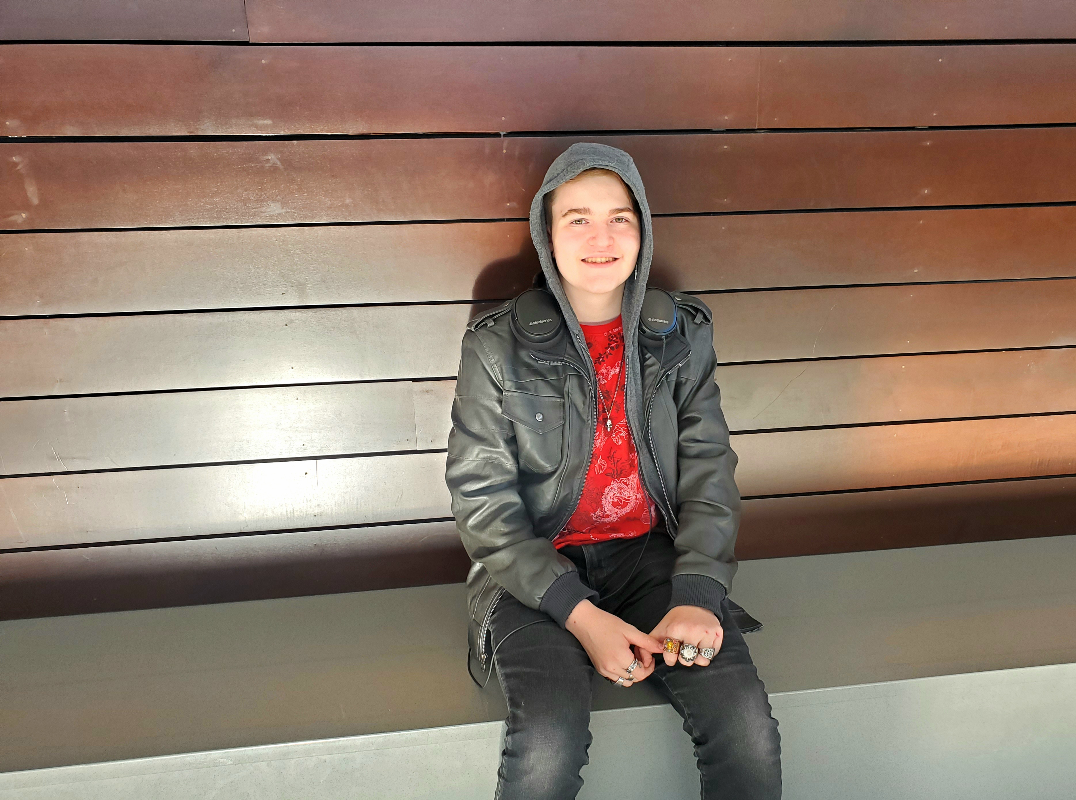 Fine Arts Student of the Week: Sophomore gets feet wet with acting - Vimarsana News