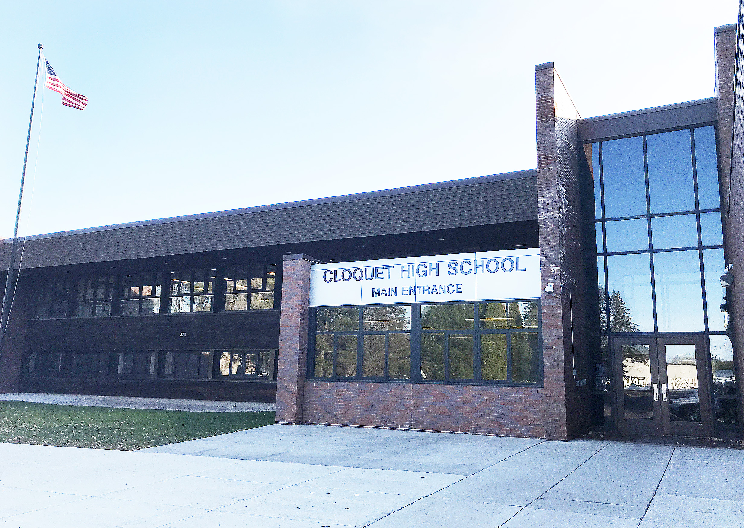Cloquet School Board OKs pursuing solar panel grant - Vimarsana News