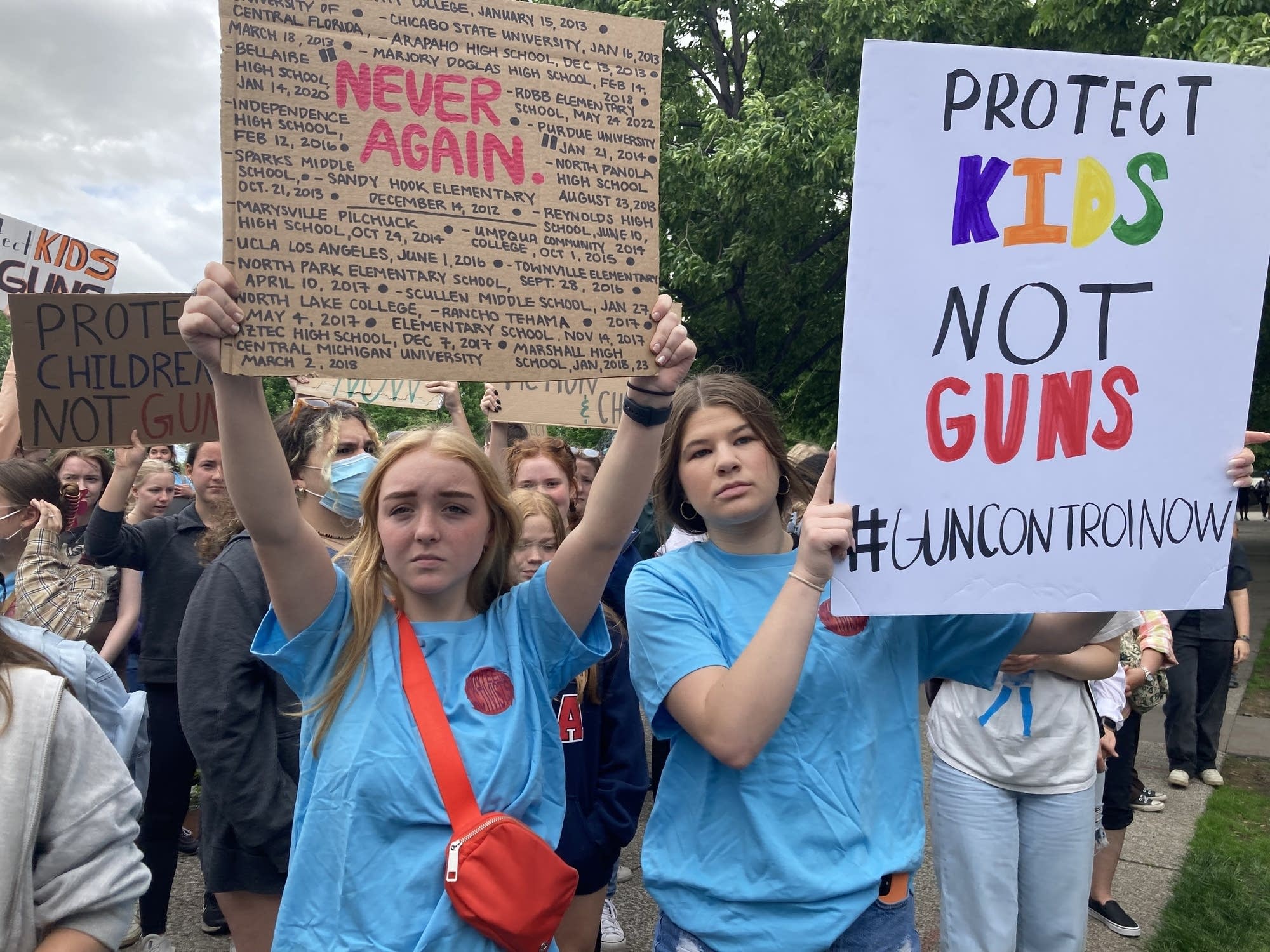 Two gun proposals are moving at the Minnesota Capitol - Vimarsana News