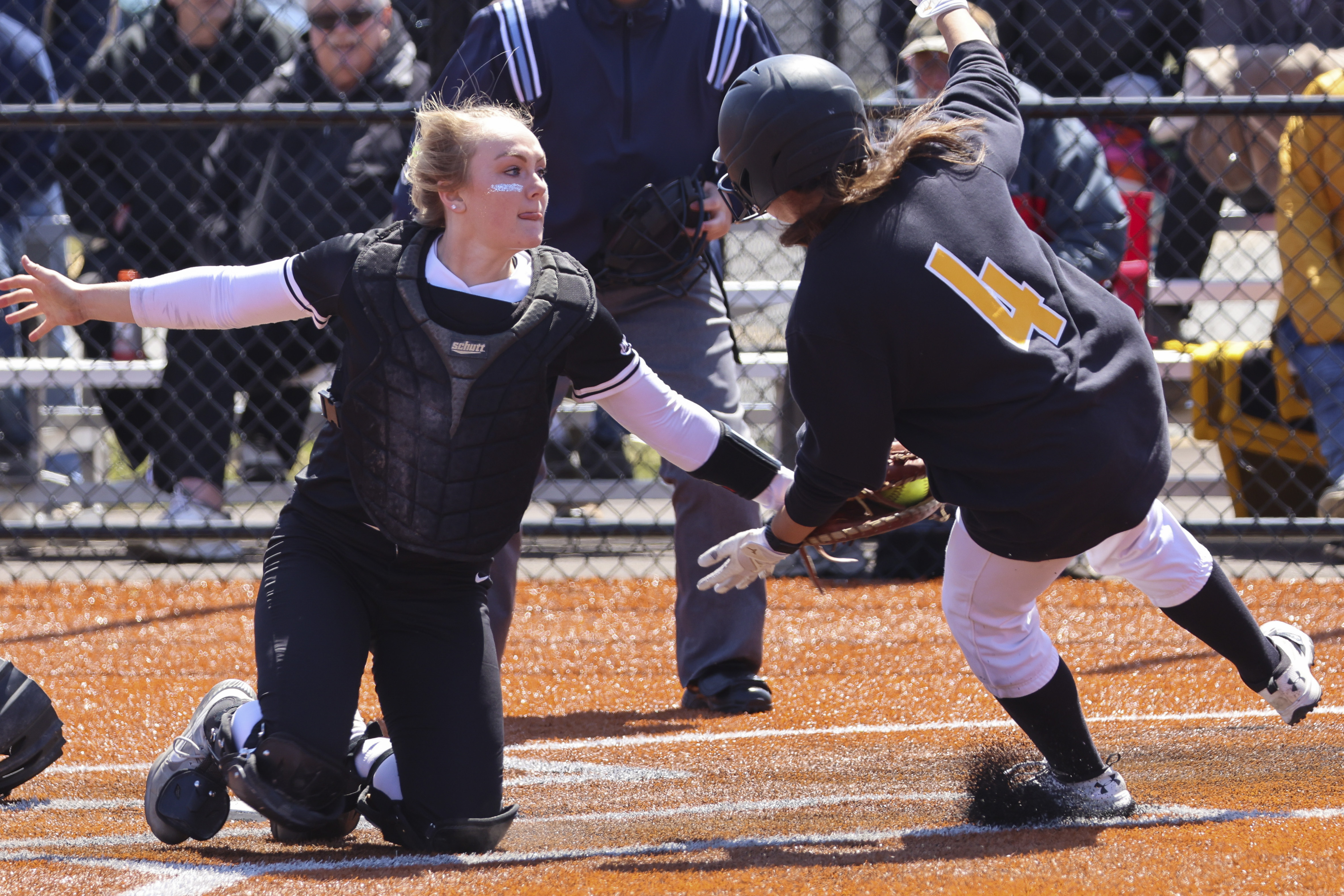 College softball: Senne, Vikings hold off Yellowjackets in UMAC tournament title game - Vimarsana News