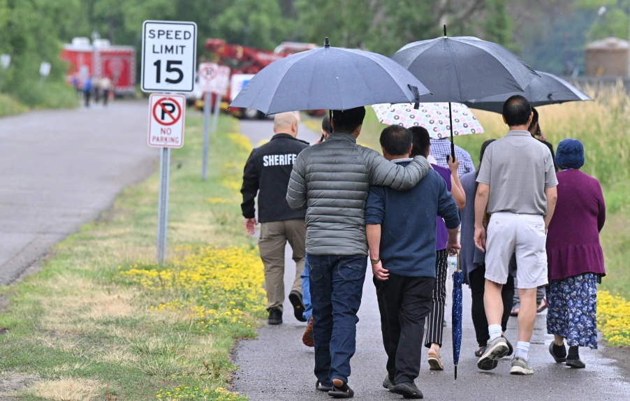 Police investigating bodies of woman, 3 kids found in Minnesota lake as triple-murder suicide - Vimarsana News
