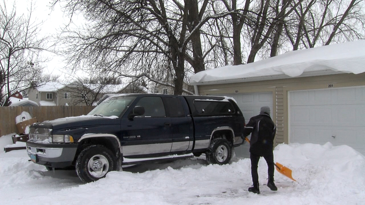 Doctors dish out snow-shoveling safety advice - Vimarsana News