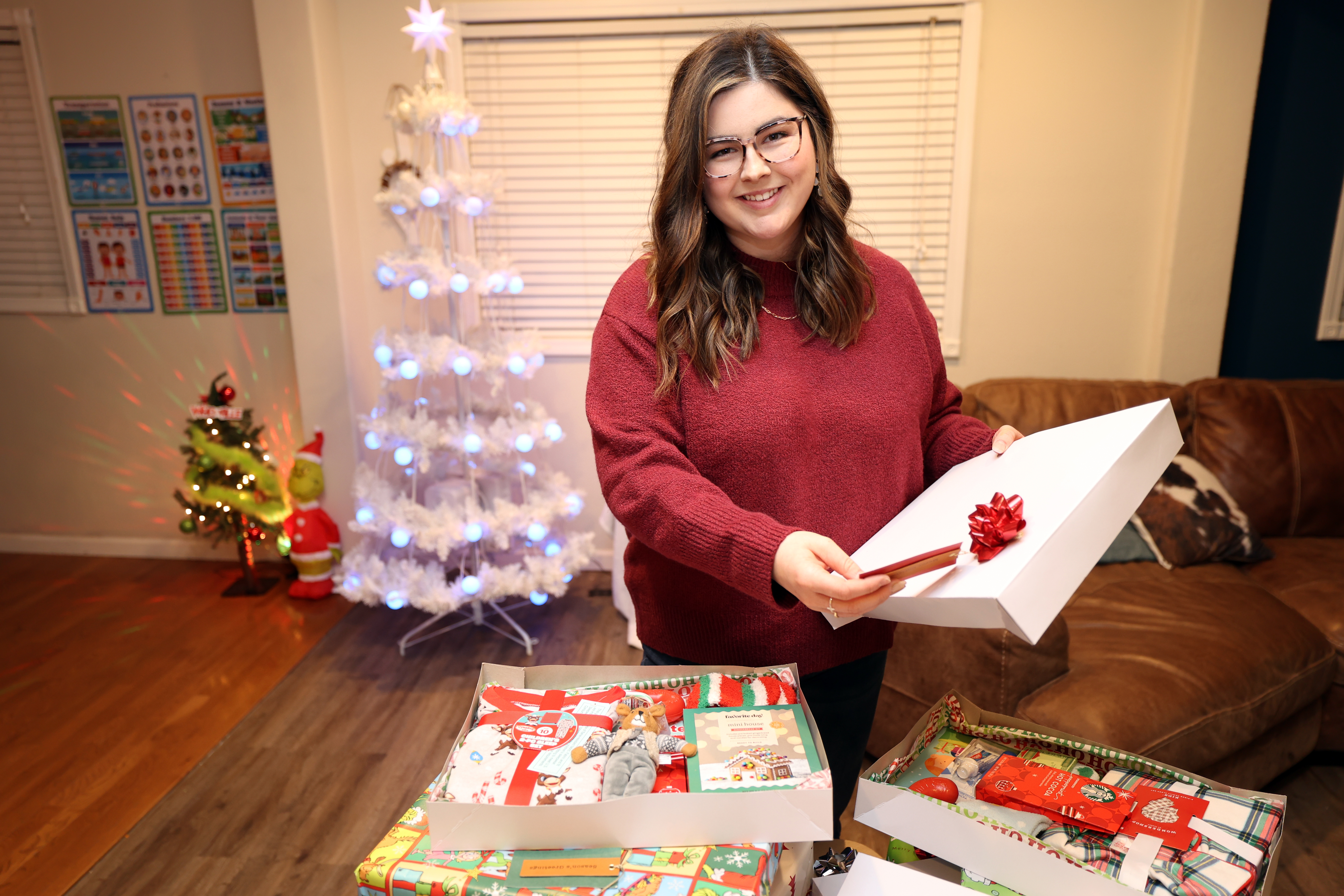 Grand Forks woman assembling gift boxes for children in need - Vimarsana News